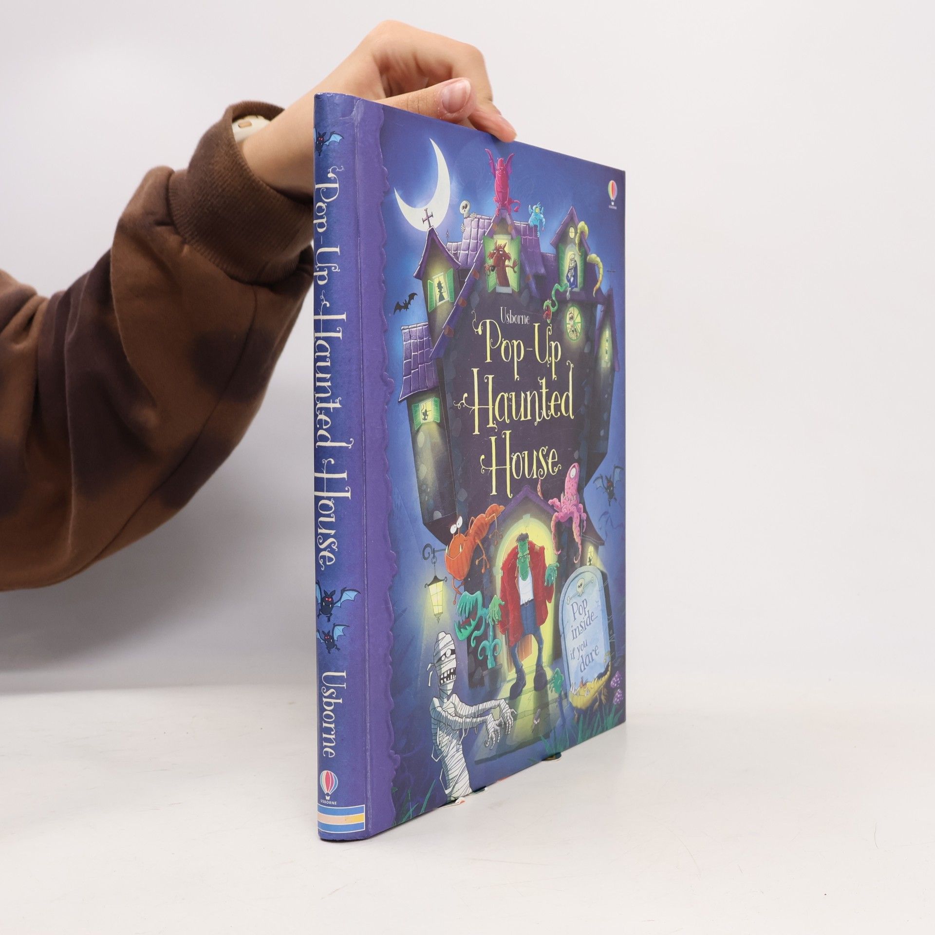 Sam Taplin Pop-Up Haunted House