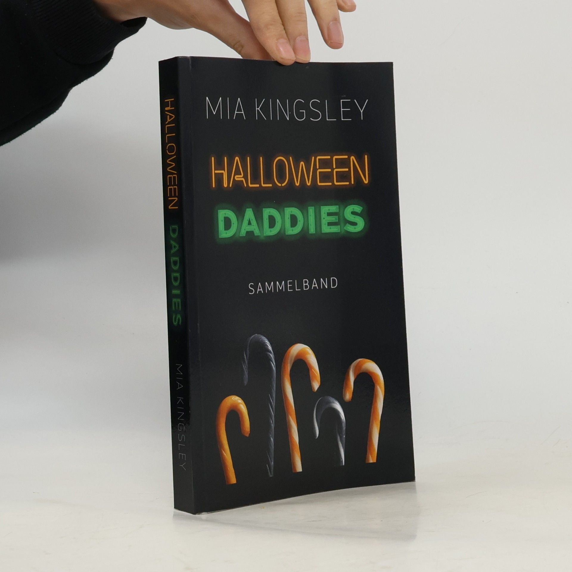 Mia Kingsley Halloween Daddies