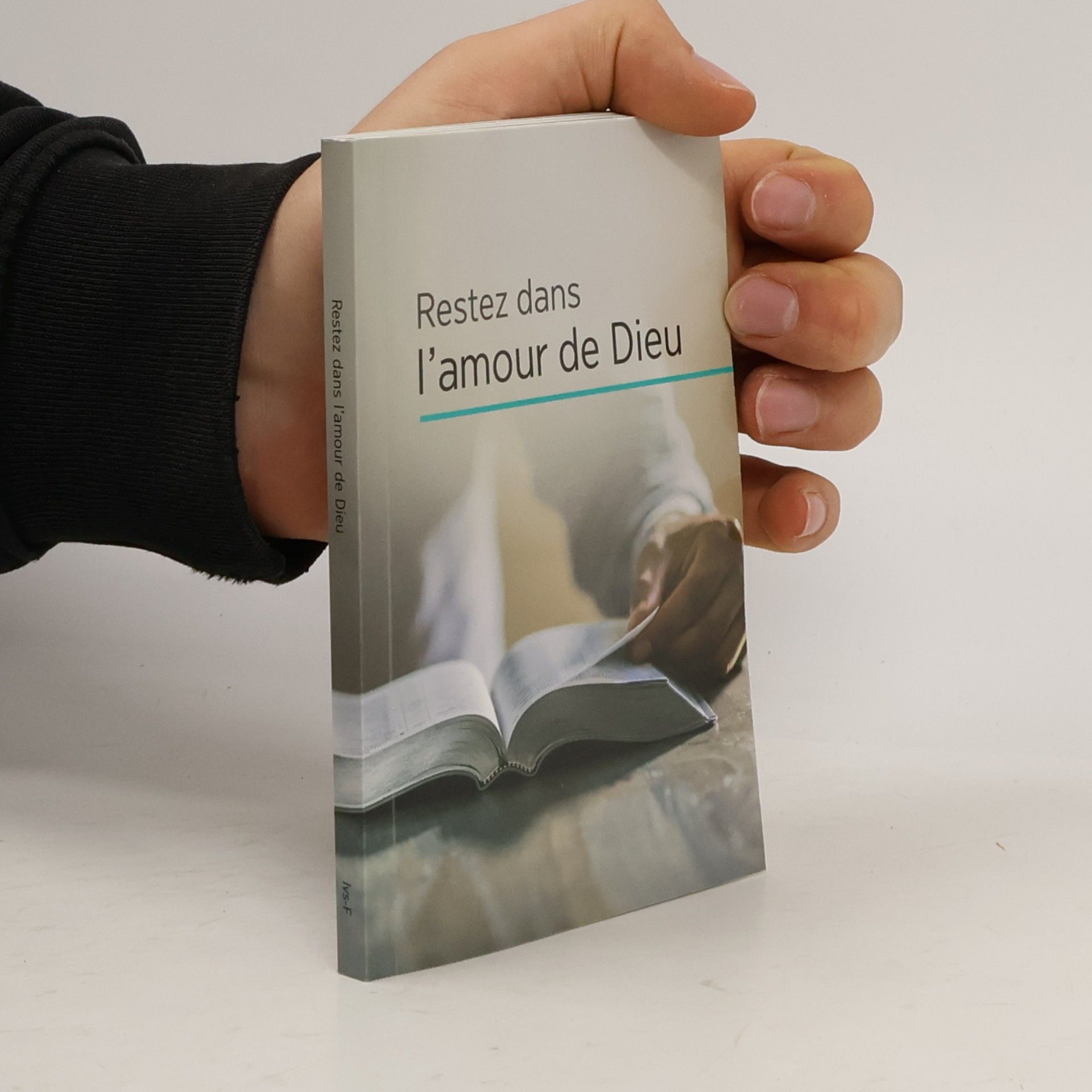 kolektiv Restez dans l'amour de Dieu