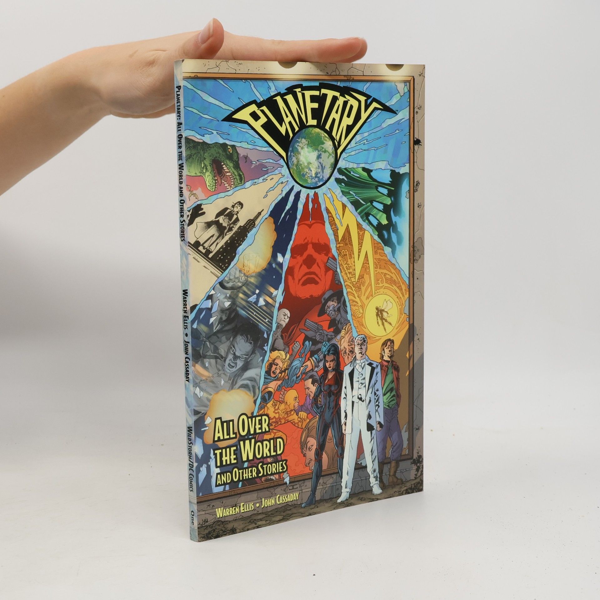 John Cassaday Planetary : all over the world and other stories. Vol. 1