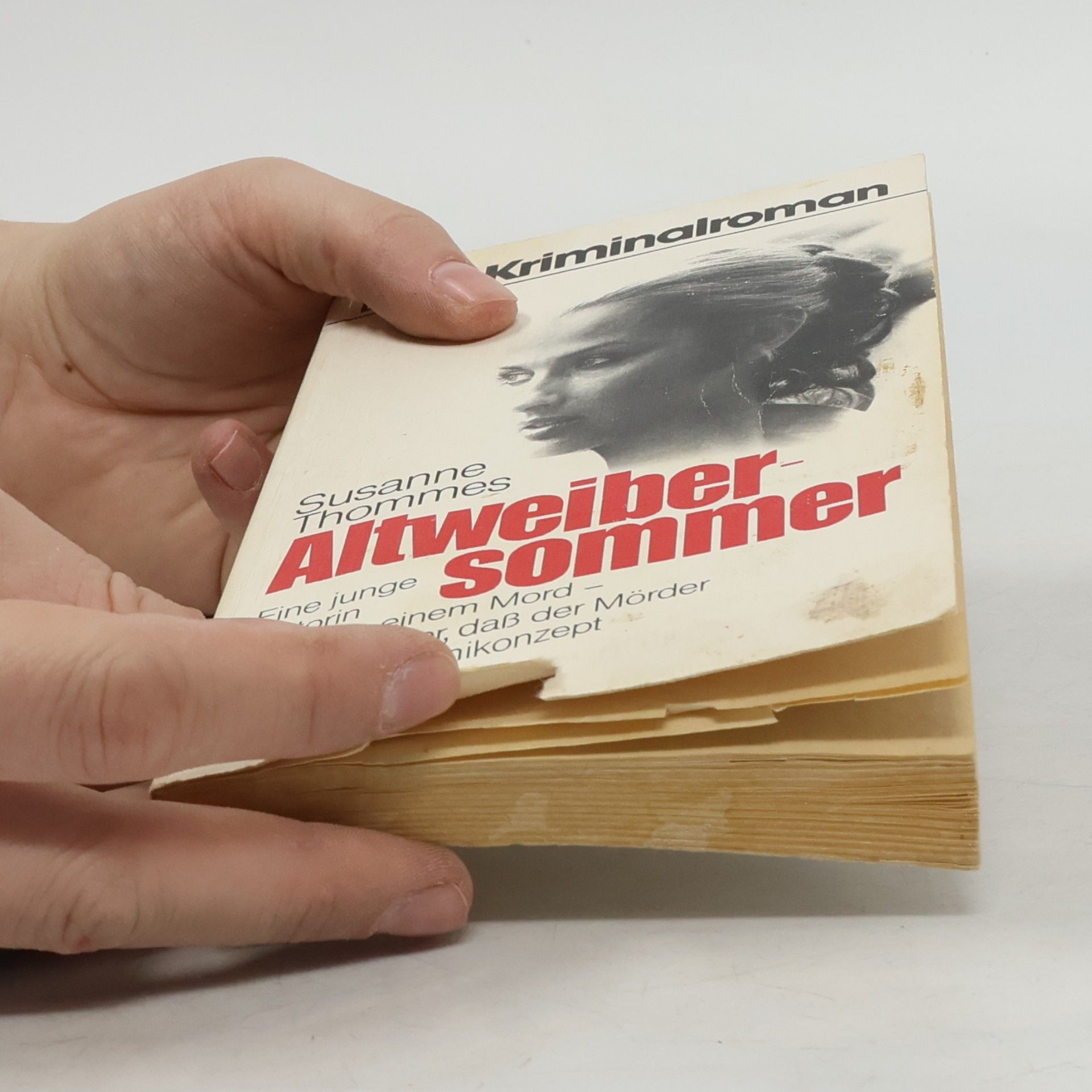 Susanne Thommes Altweibersommer. Kriminalroman.