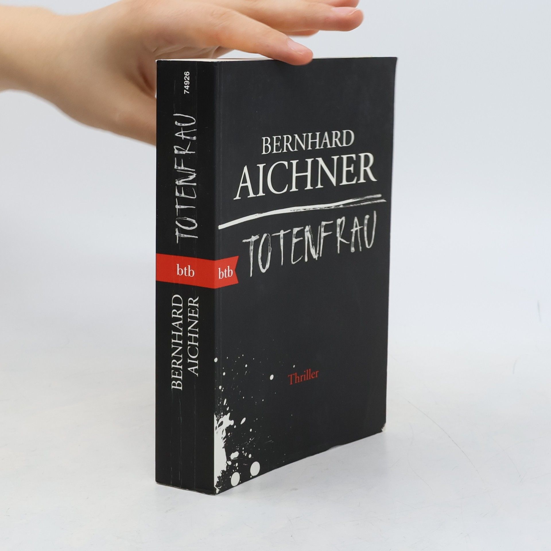 Bernhard Aichner Totenfrau