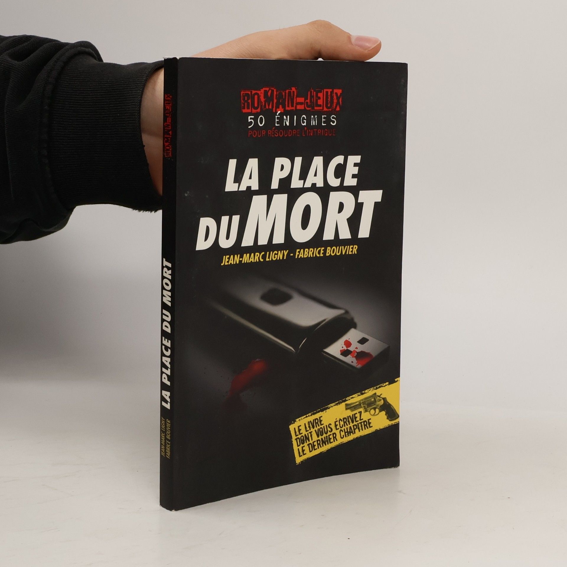 Fabrice Bouvier Roman-Jeux: La place du mort