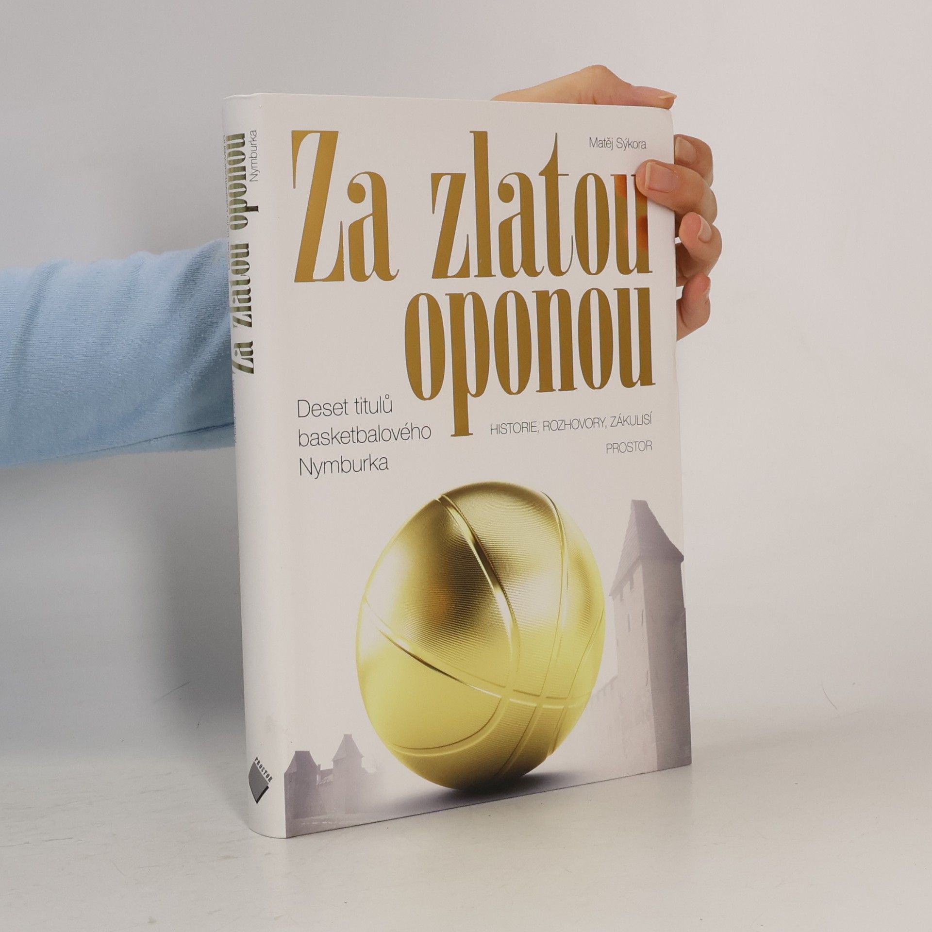Matěj Sýkora Za zlatou oponou