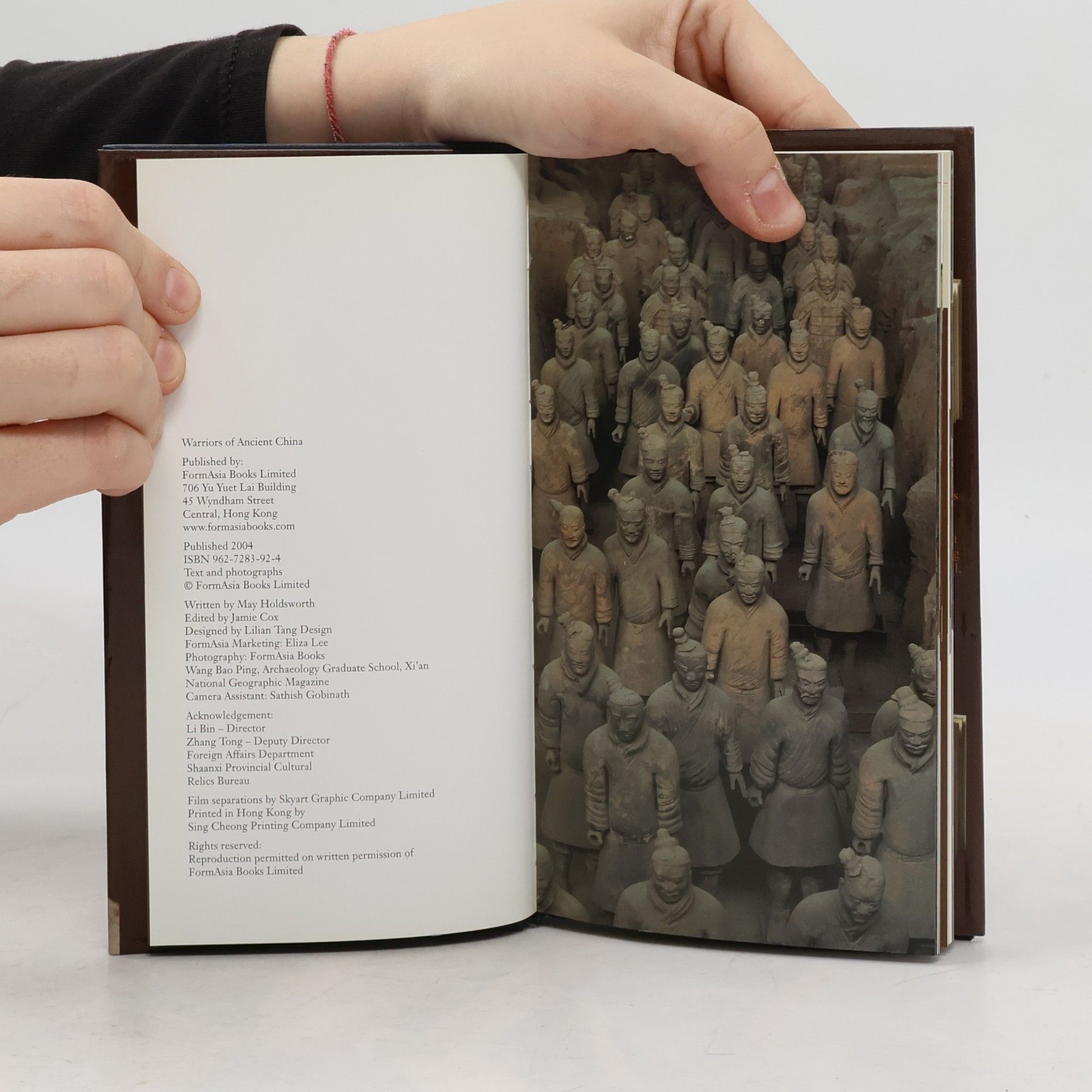 MAY HOLDSWORTH Warriors of Ancient China