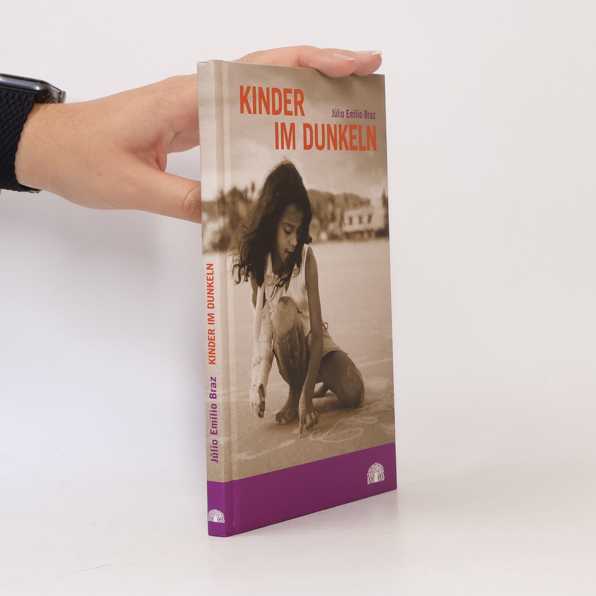 Júlio Emílio Braz Kinder im Dunkeln