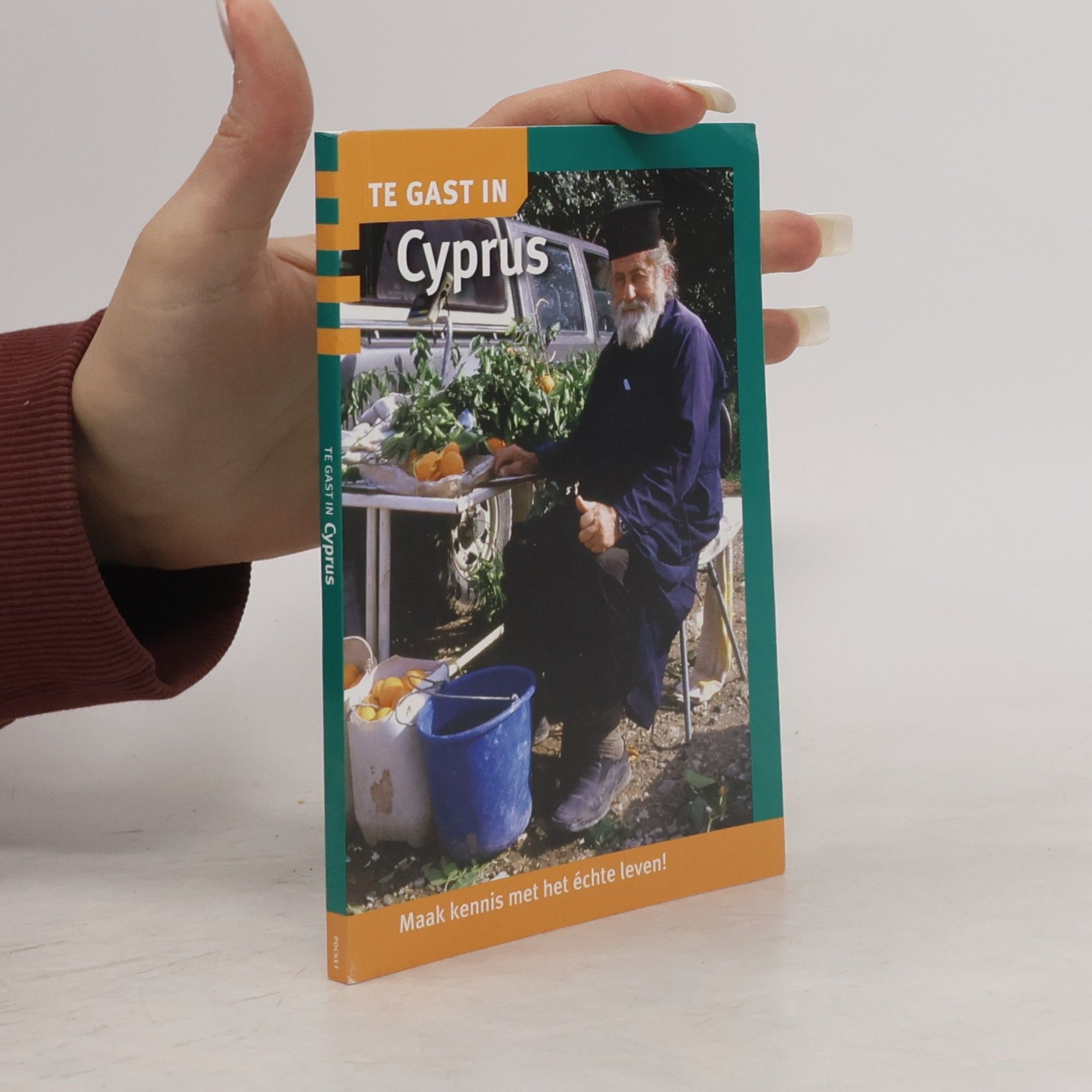 Autorenkollektiv Te gast in Cyprus