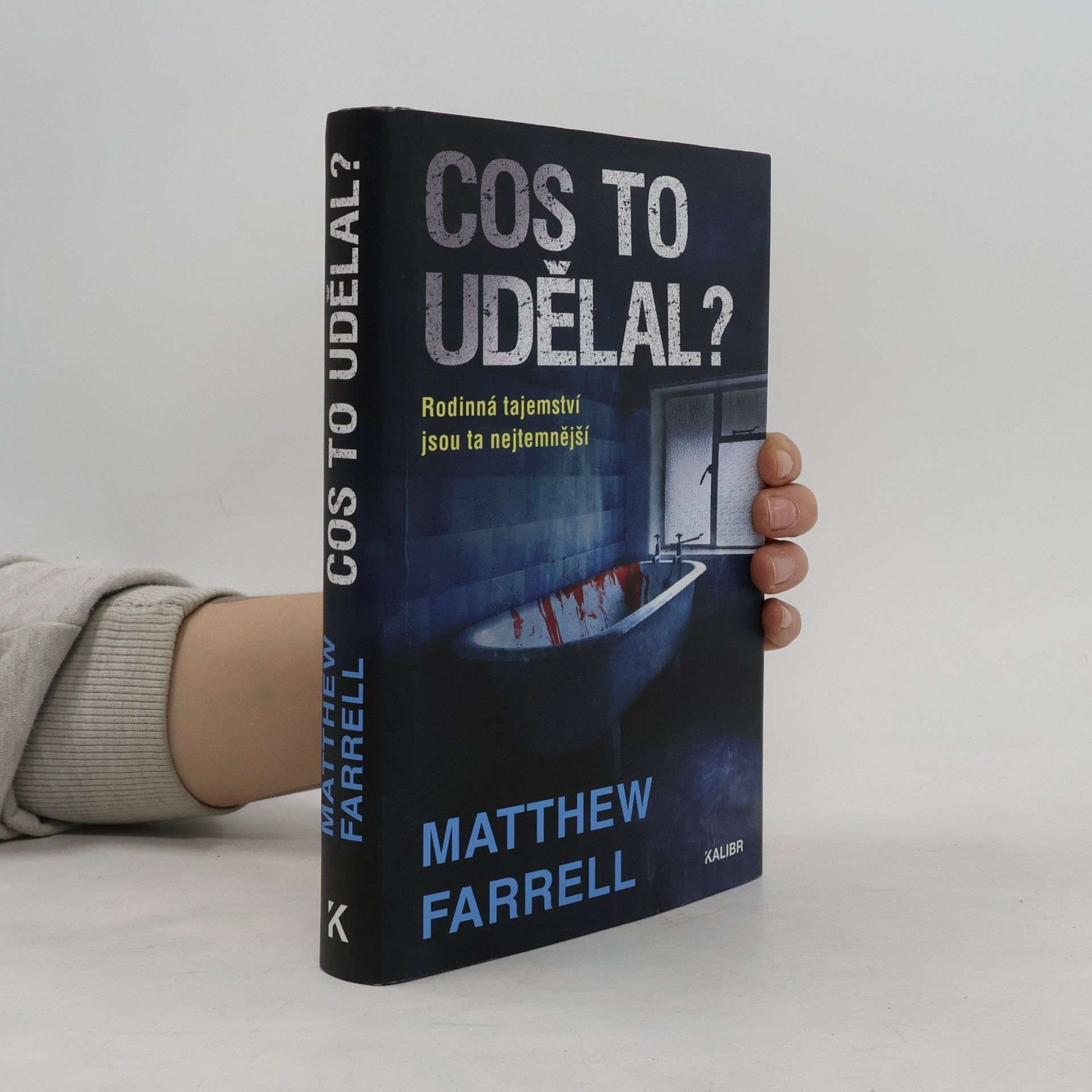 Matthew Farrell Cos to udělal?