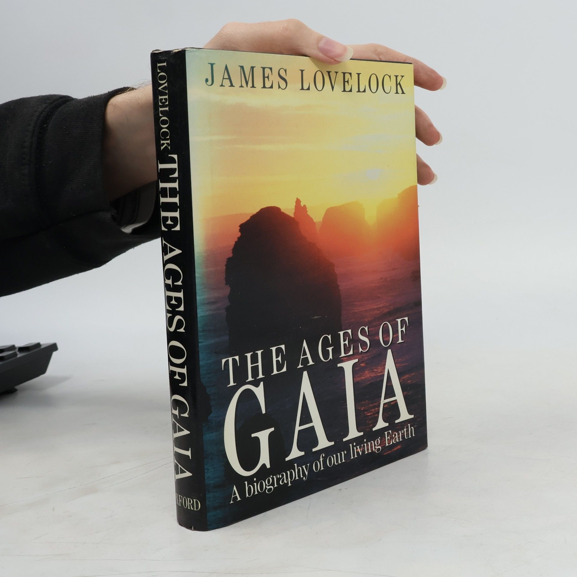 James Lovelock The Ages of Gaia
