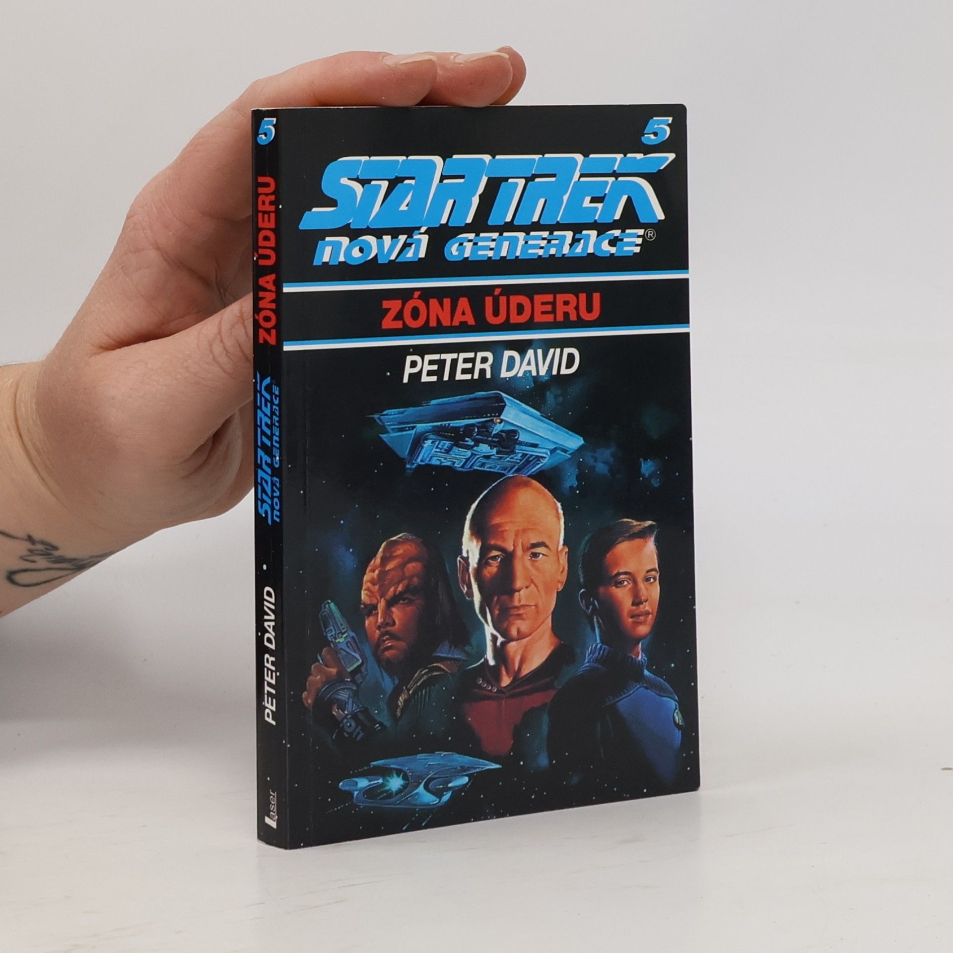 Petr David Star Trek Nová generace. Zóna úderu. 5. svazek