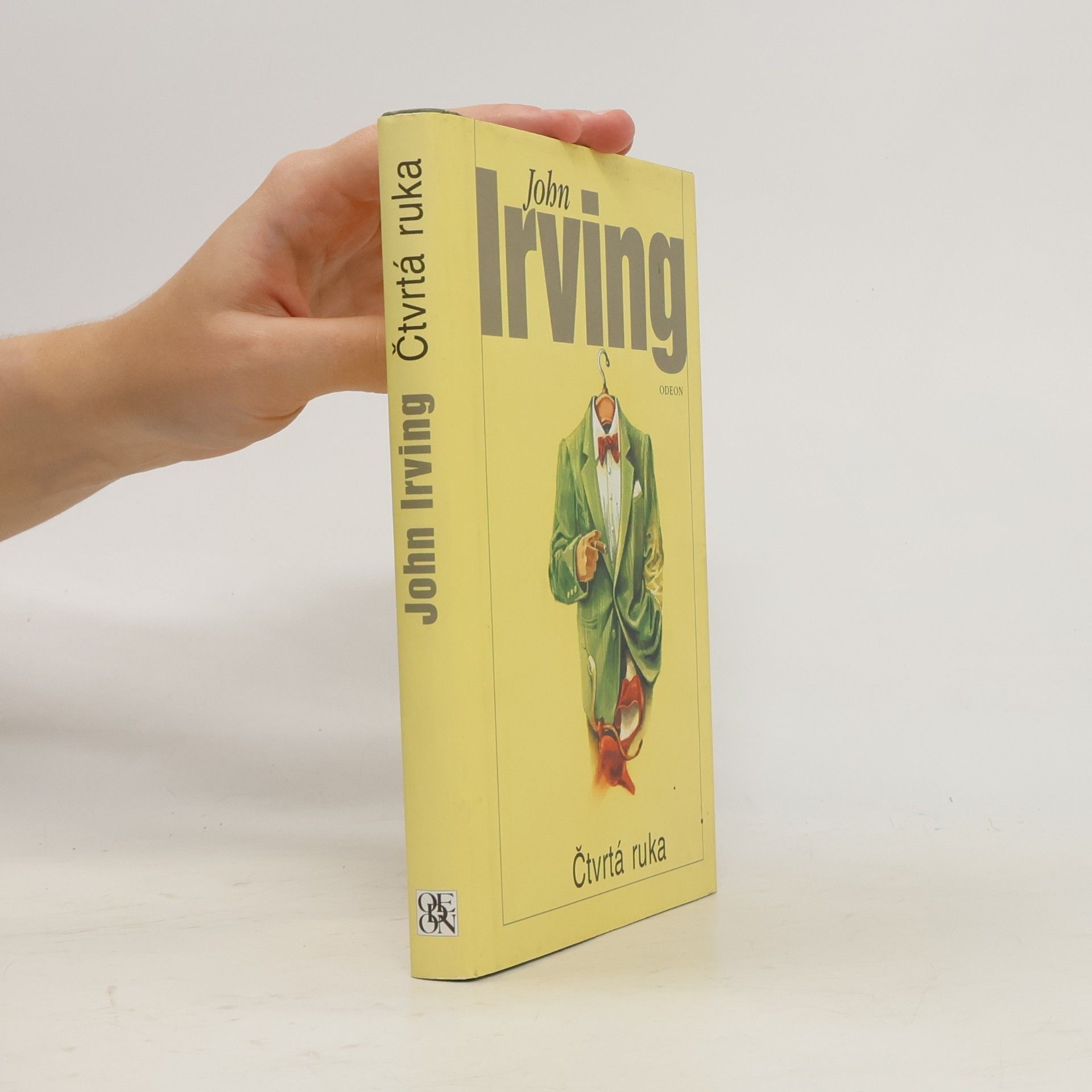 John Irving Čtvrtá ruka