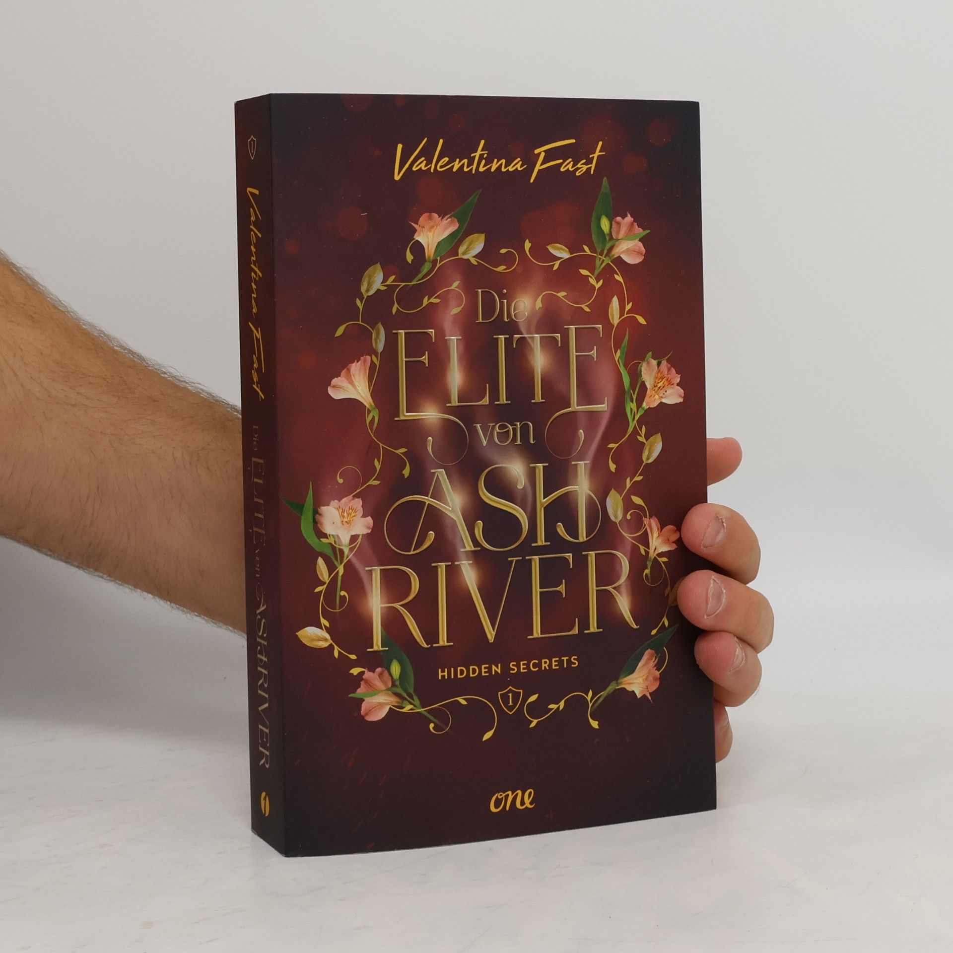 Valentina Fast Die Elite von Ashriver. Hidden Secrets