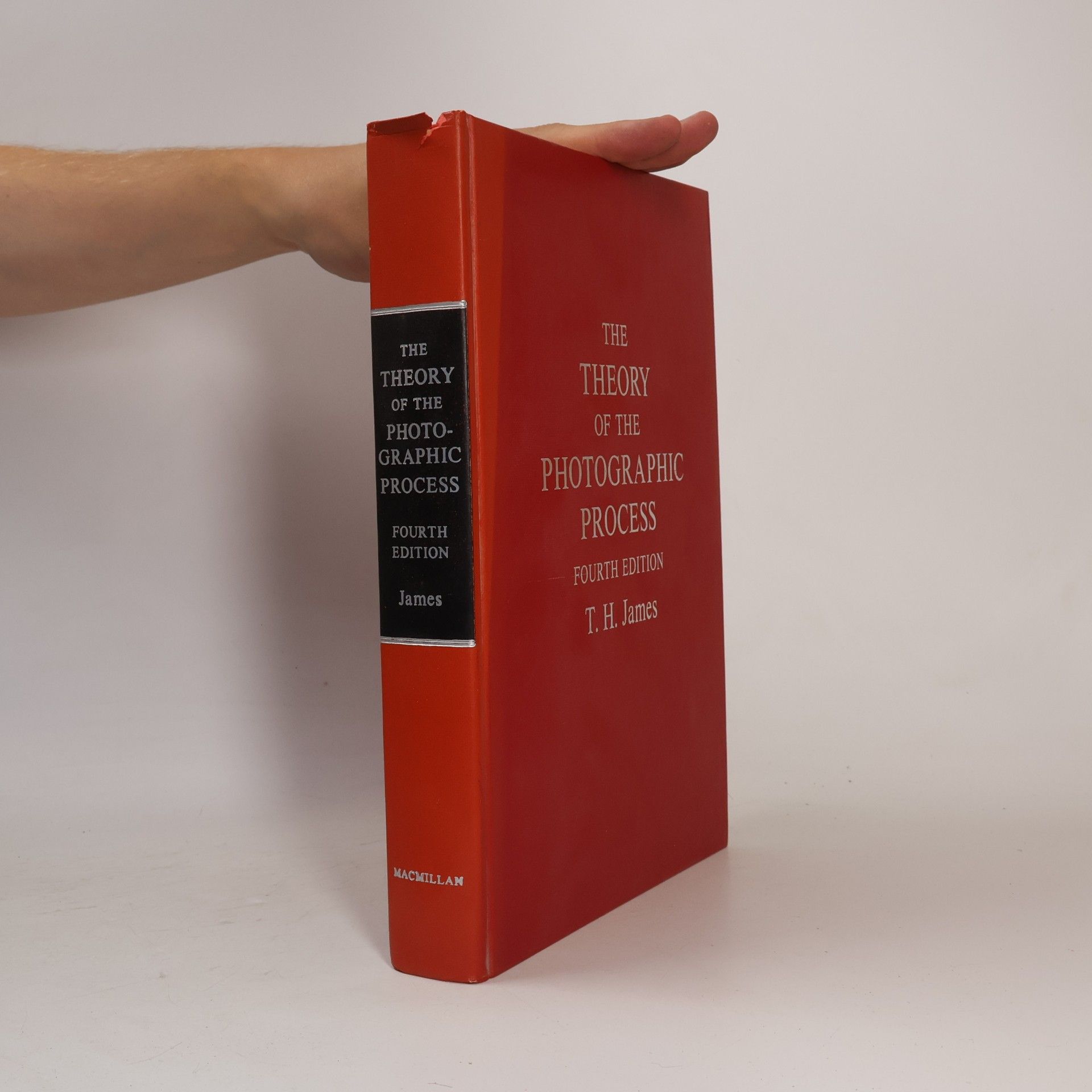 T. H. James The Theory of the Photographic Process - Fourth Edition