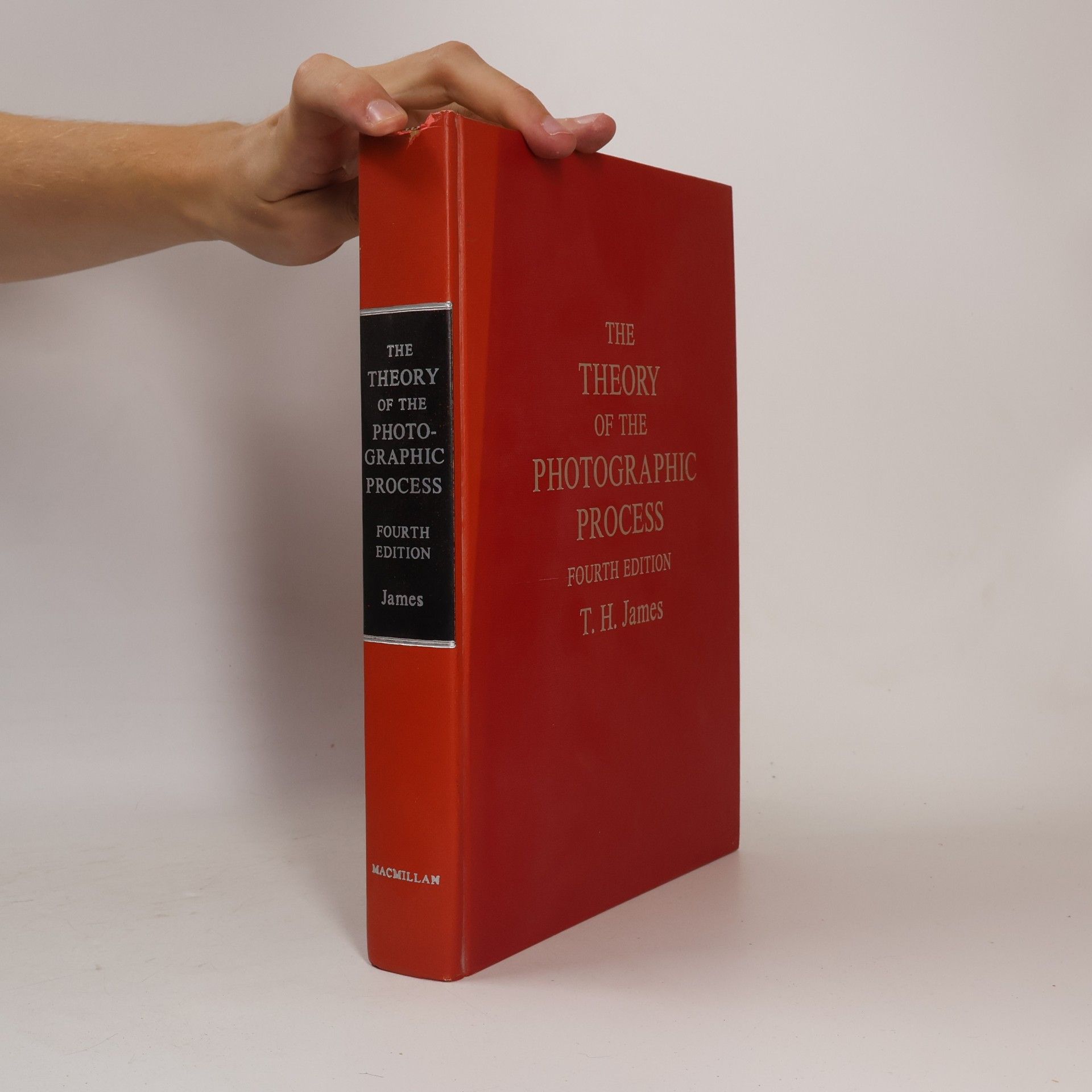 T. H. James The Theory of the Photographic Process - Fourth Edition