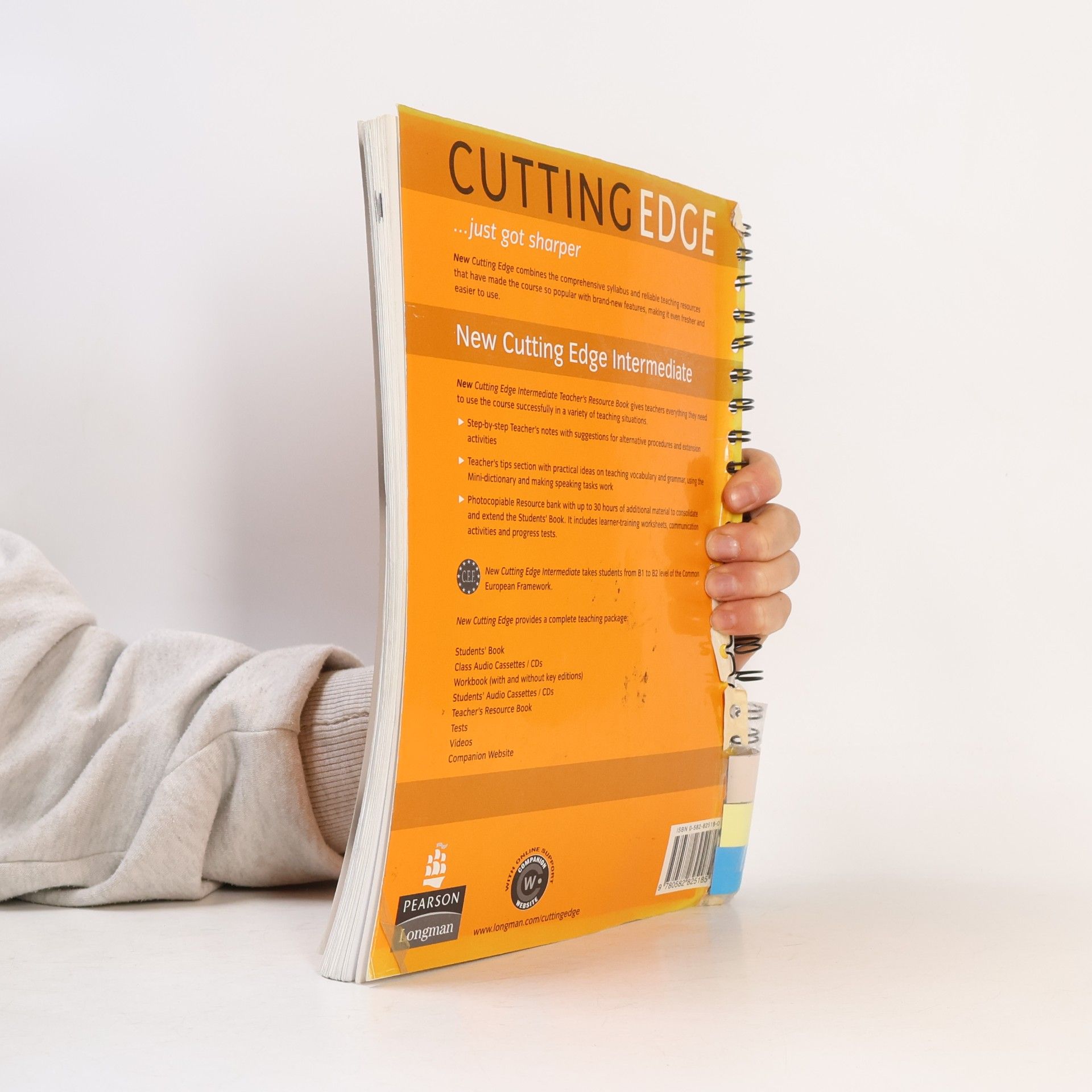 Sarah Cunningham New cutting edge: intermediate. Teacher's resource book.