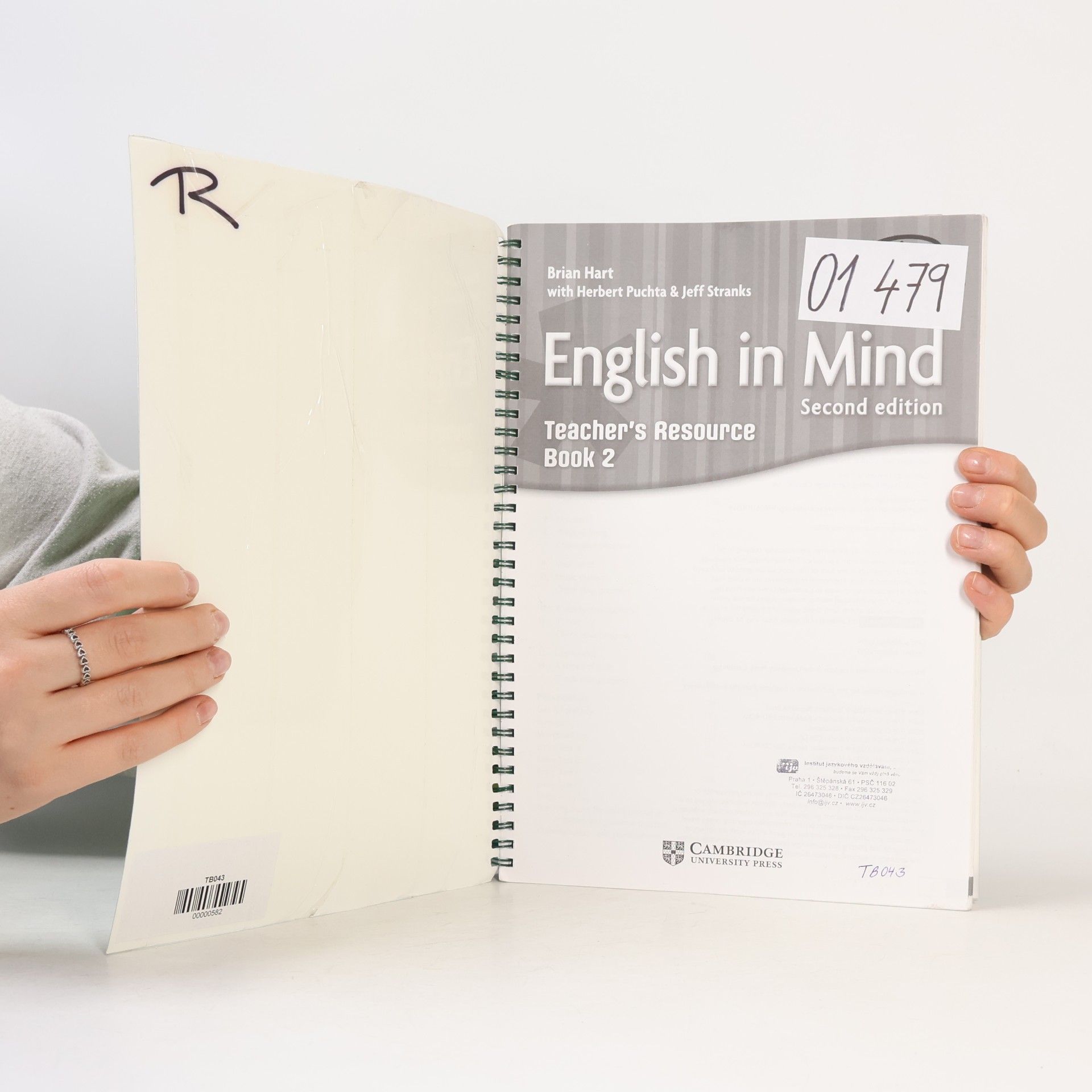 Brian Hart English in Mind Level 2 Teacher's Resource Book