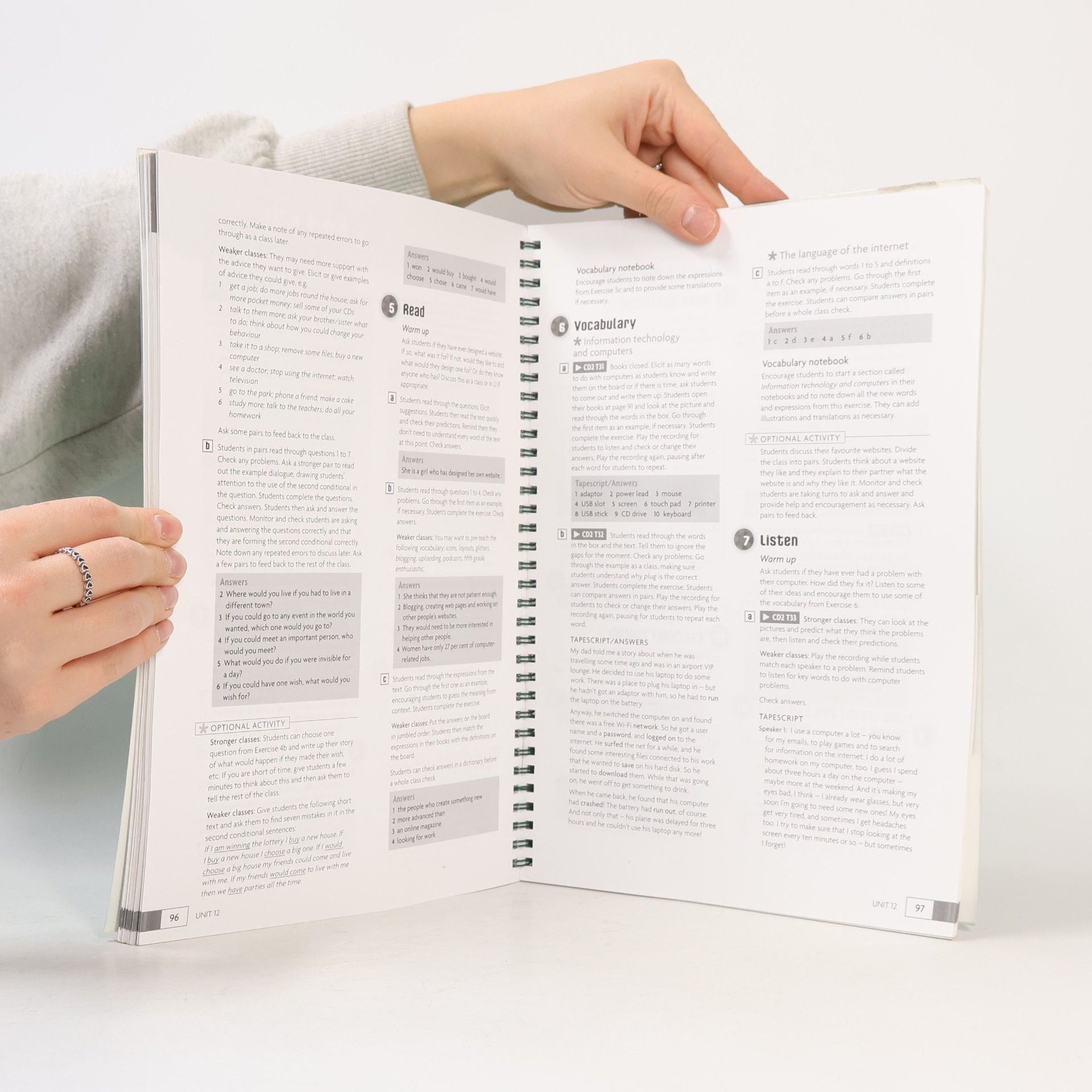 Brian Hart English in Mind Level 2 Teacher's Resource Book