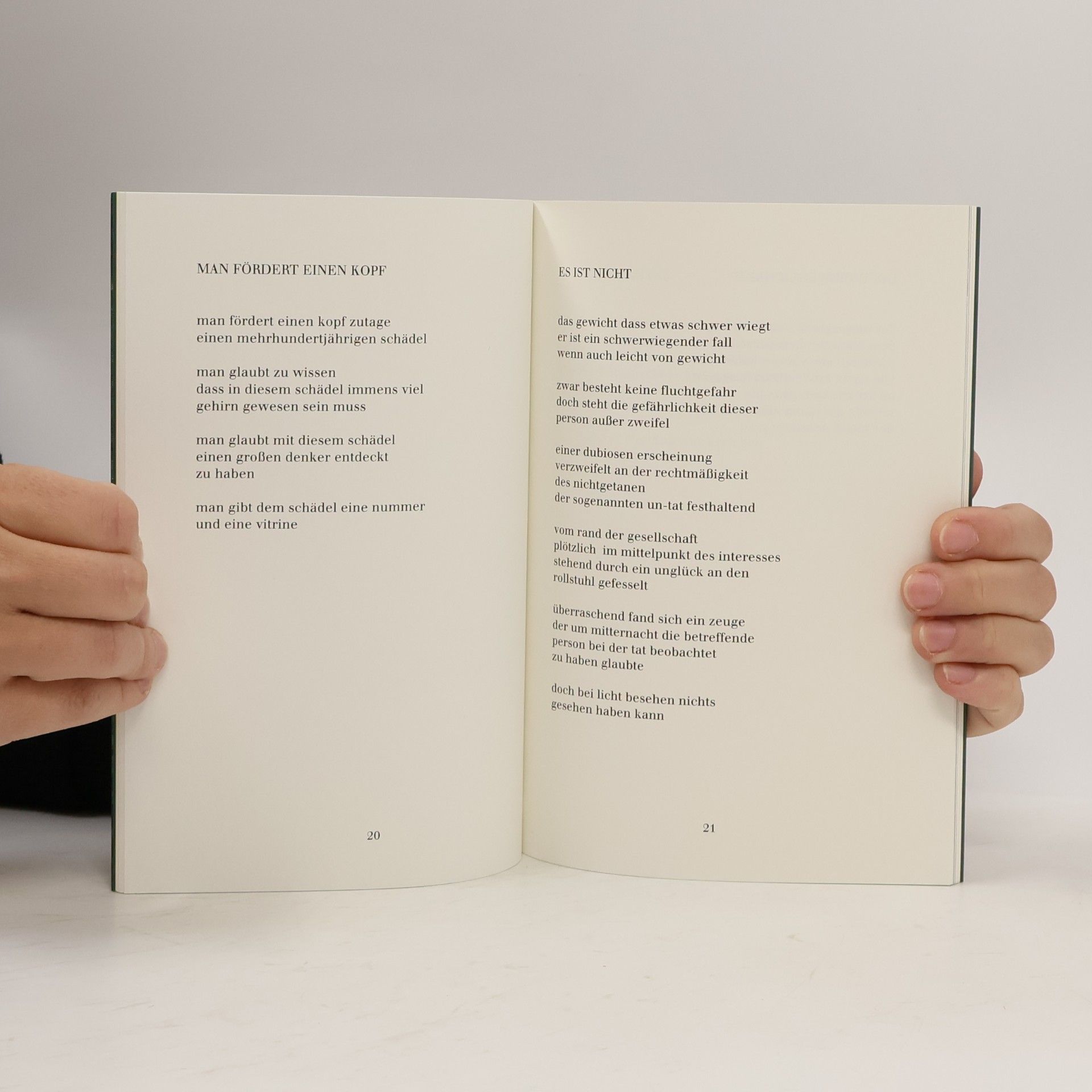 Hanne F. Juritz Deckmäntelchen, Mützen und andre Verstecke