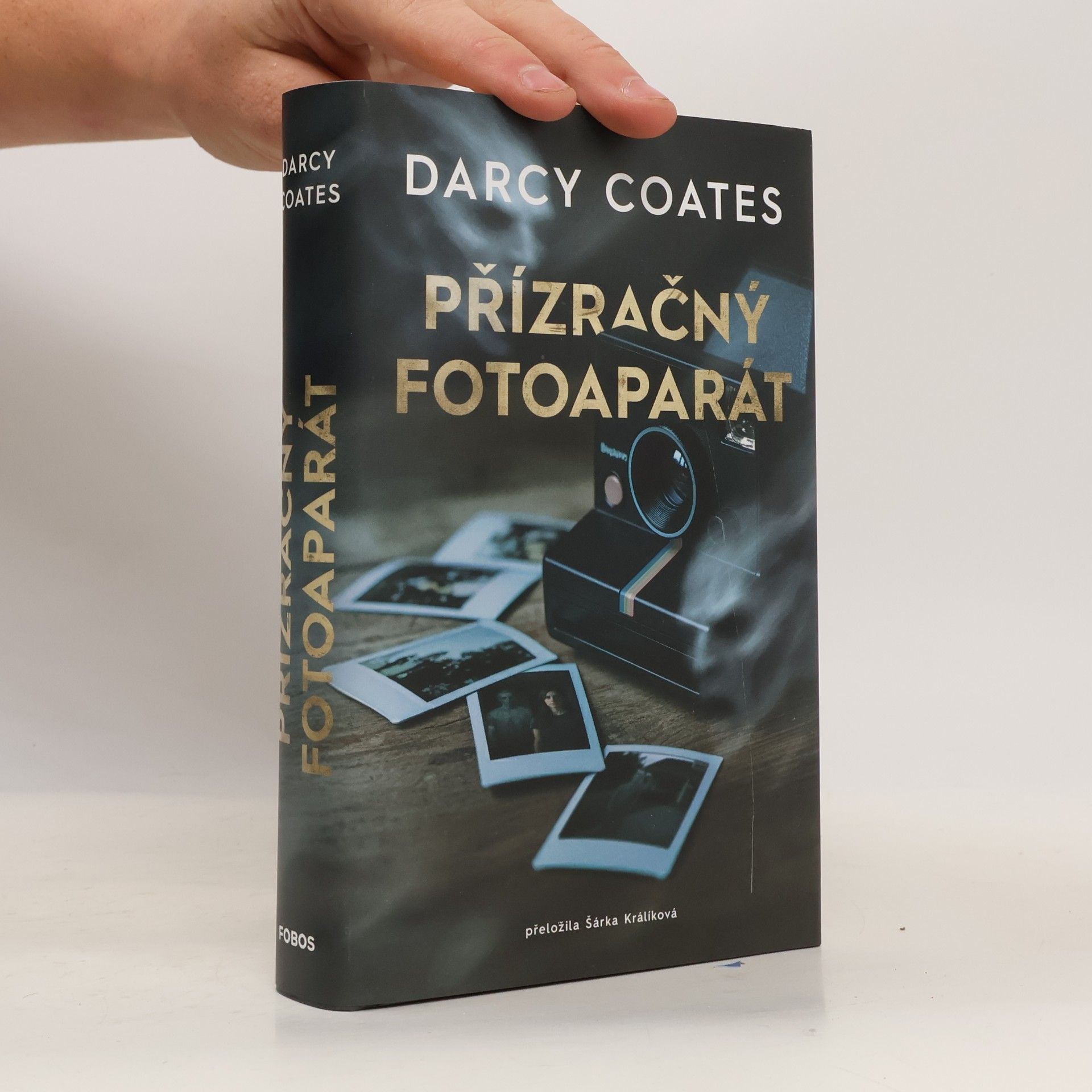 Darcy Coates Přízračný fotoaparát