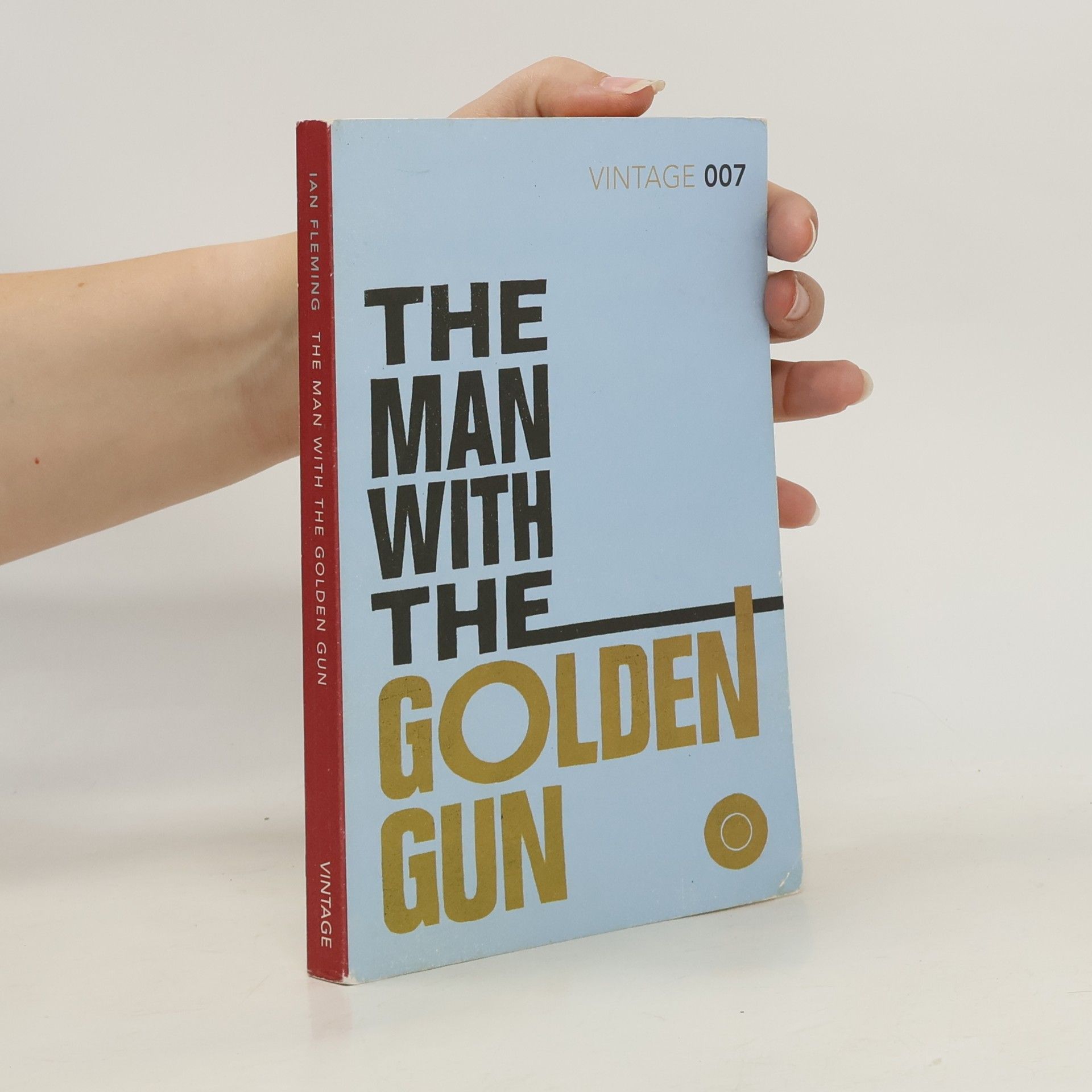 Ian Fleming The Man with the Golden Gun