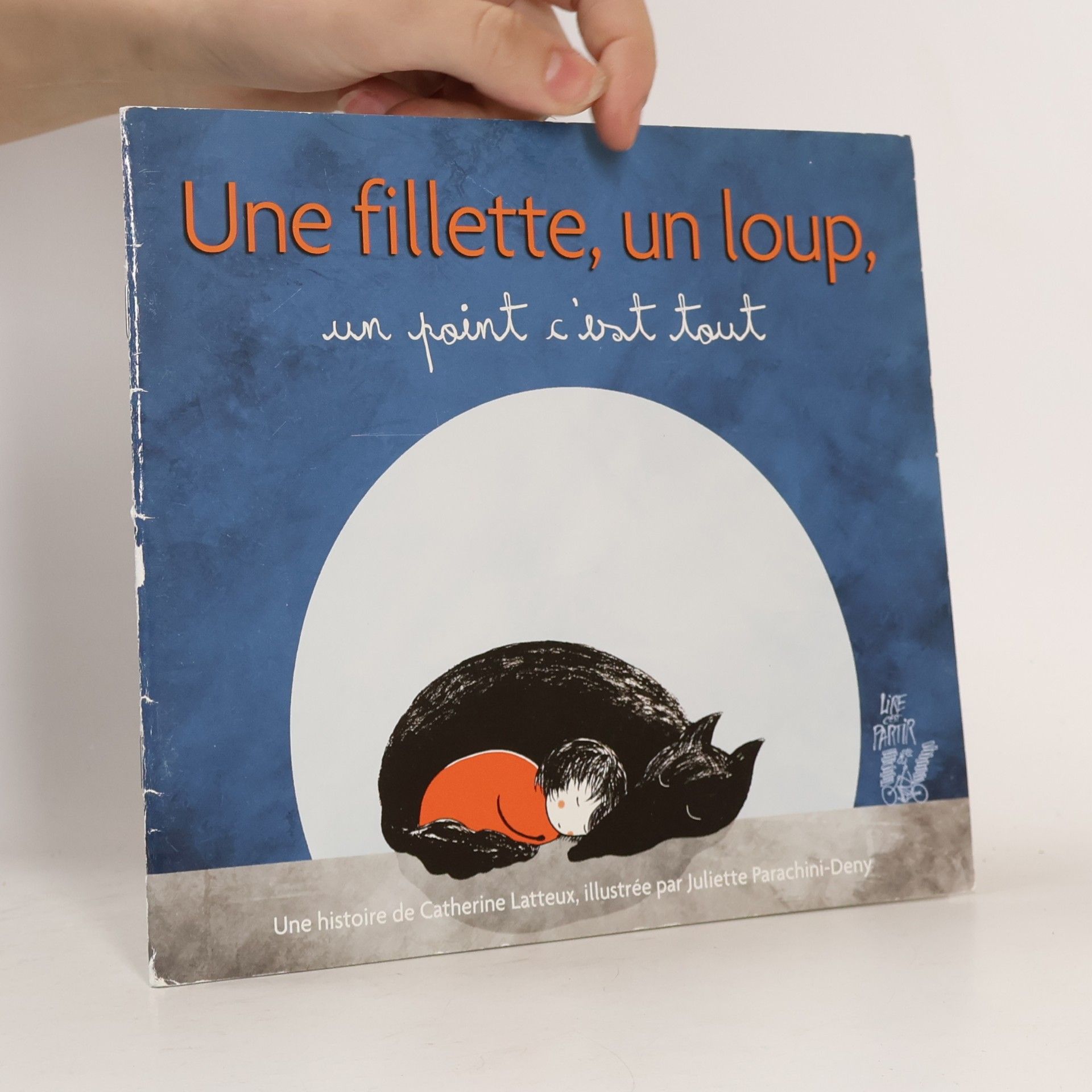 Une fillette, un loup, un point c'est tout
