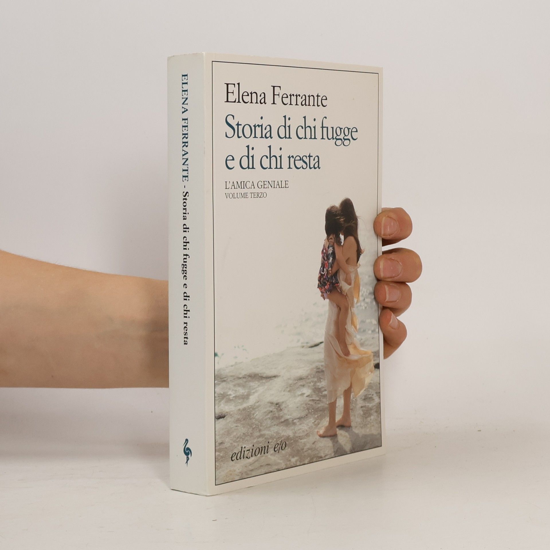 Elena Ferrante Storia di chi fugge e di chi resta