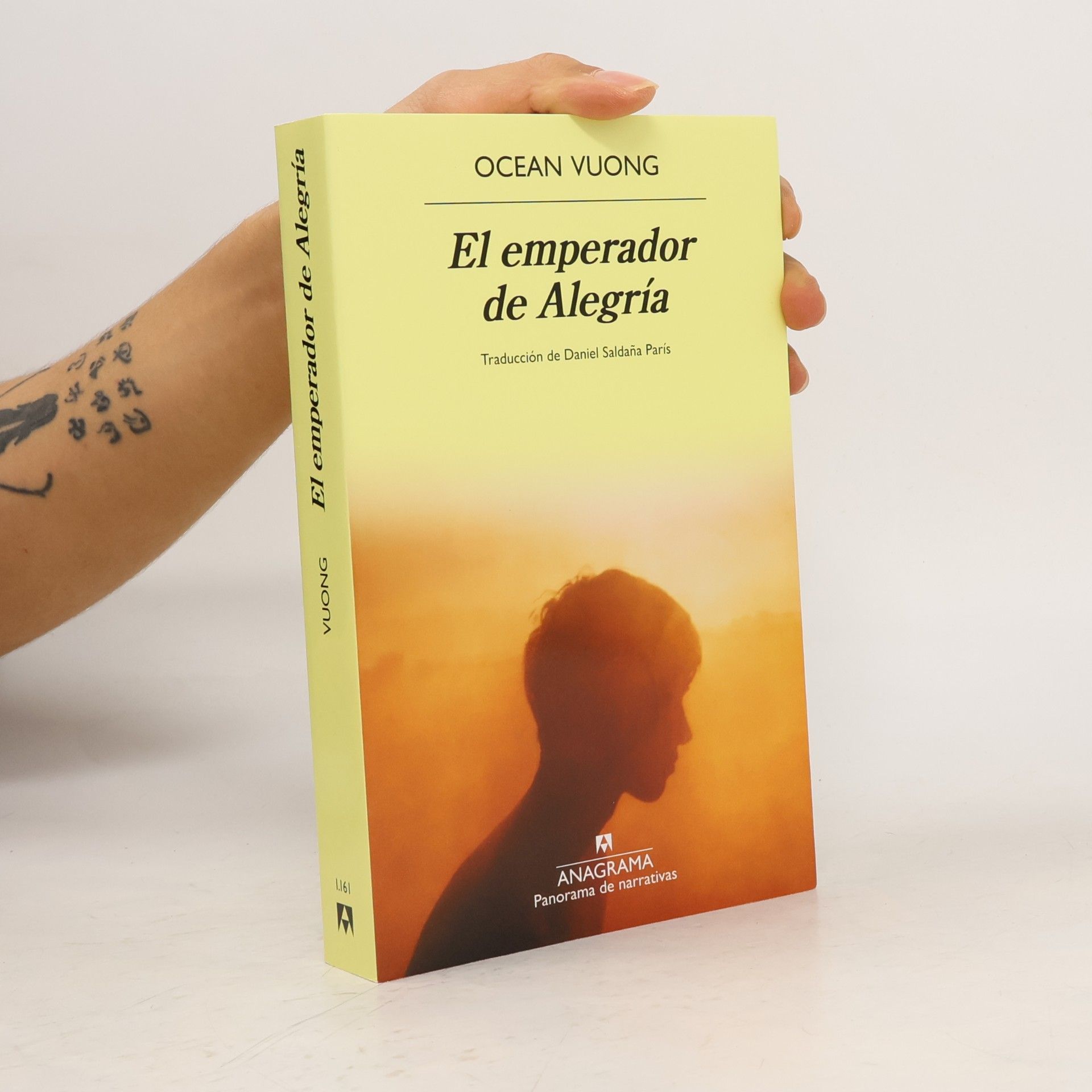 Daniel Saldana Paris Panorama de narrativas: El emperador de Alegría