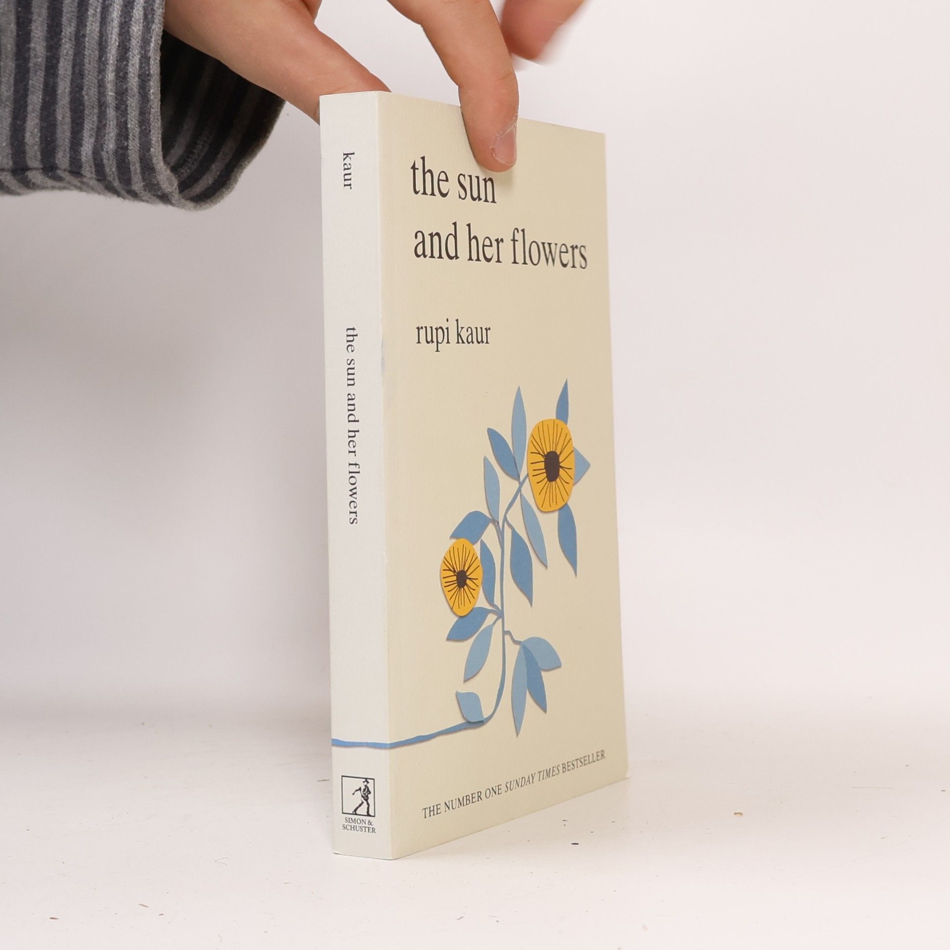 Rupi Kaur The Sun And Her Flowers