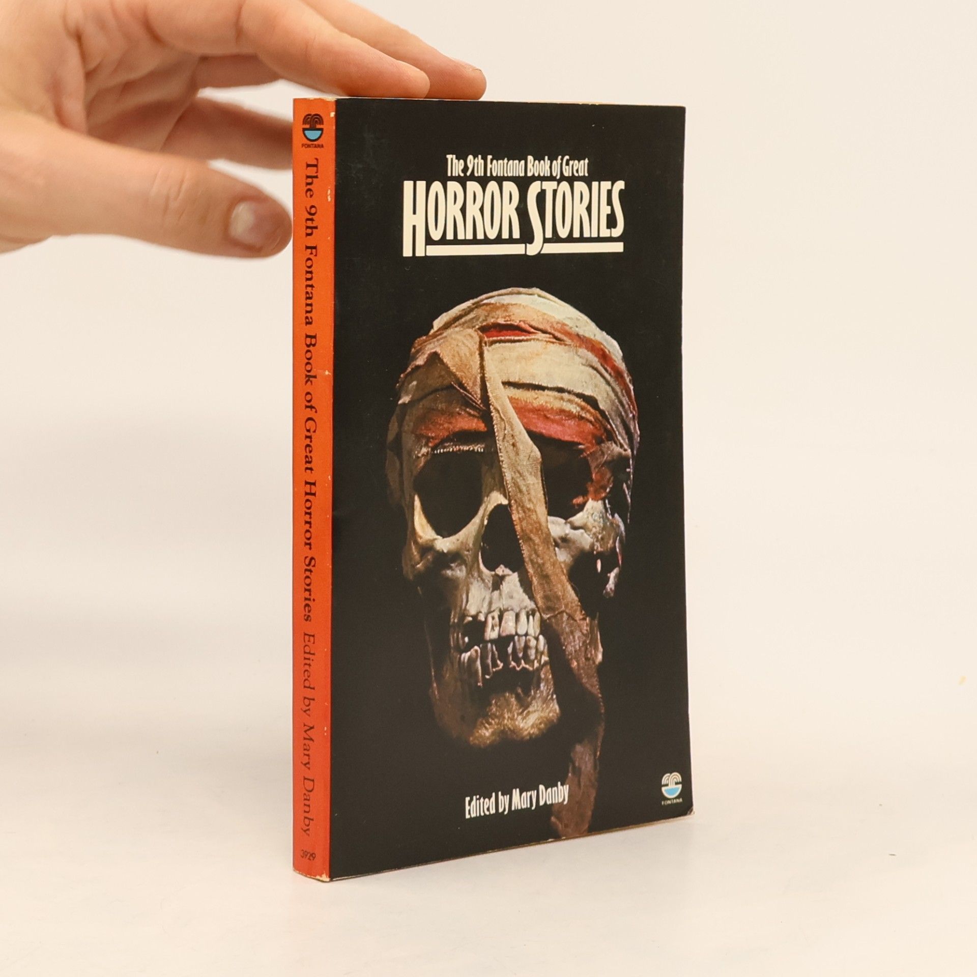 Mary Danby The 9th Fontana Book of Great Horror Stories