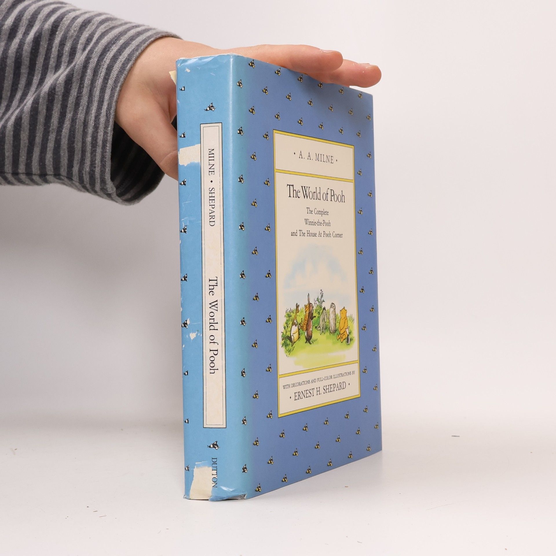 The World of Winnie the Pooh: The Complete Winnie-The-Pooh and the House at Pooh Corner
