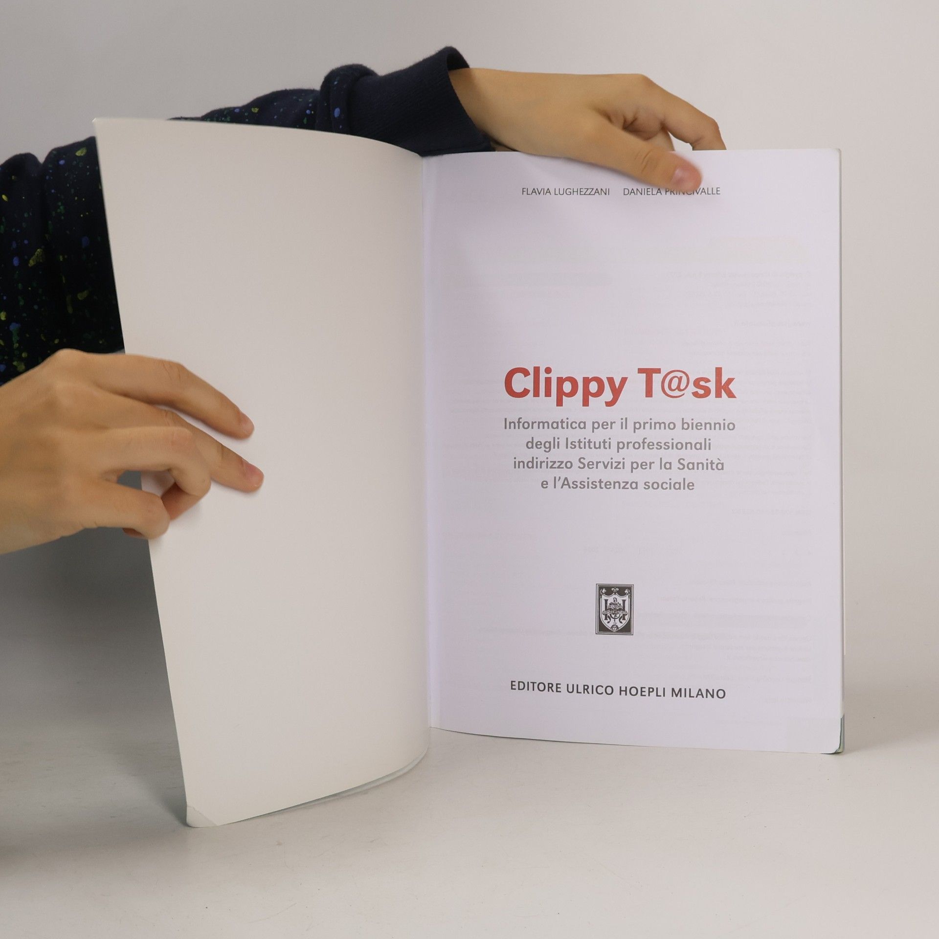 Flavia Lughezzani Clippy T@sk