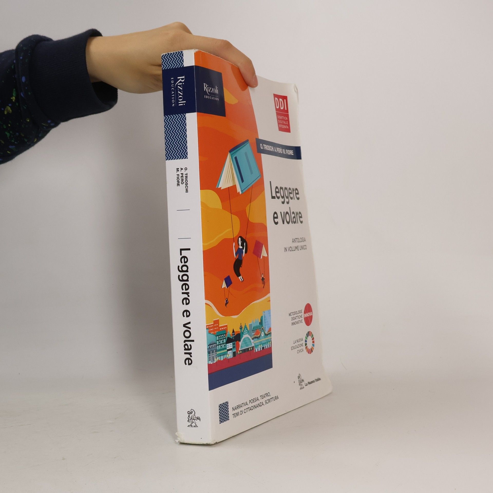 kolektiv Leggere e volare