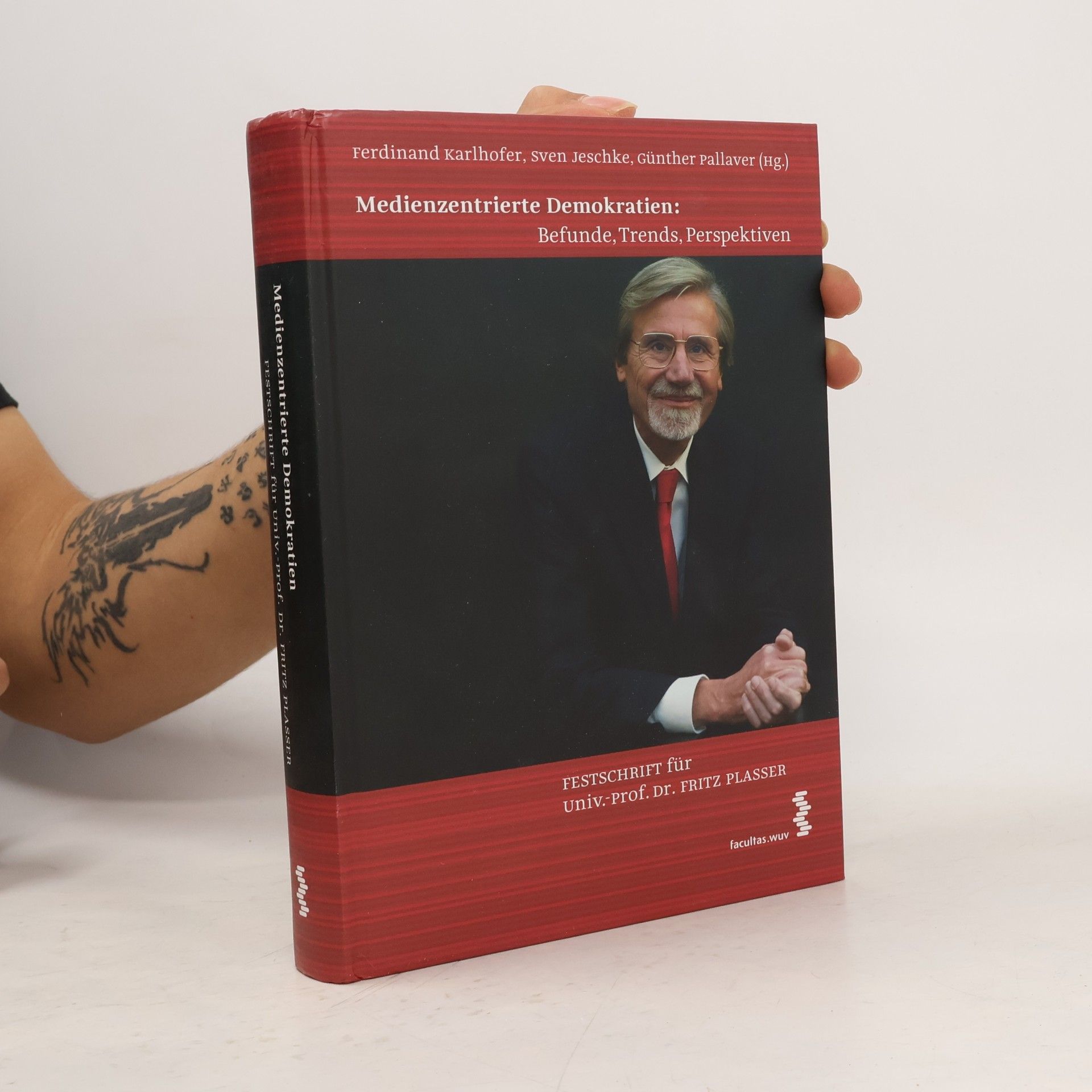 Sven Jeschke Medienzentrierte Demokratien: Befunde, Trends, Perspektiven