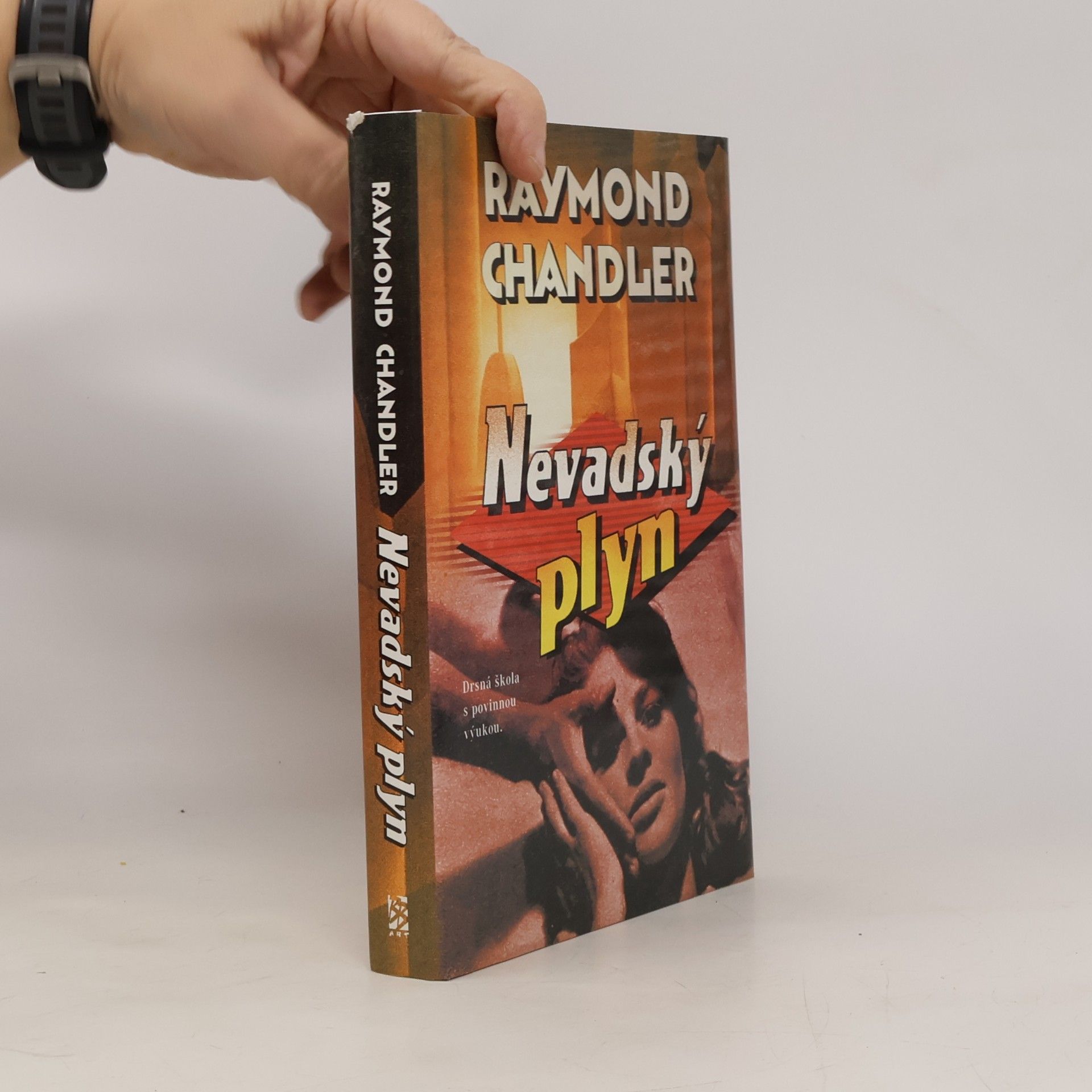 Raymond Chandler Nevadský plyn