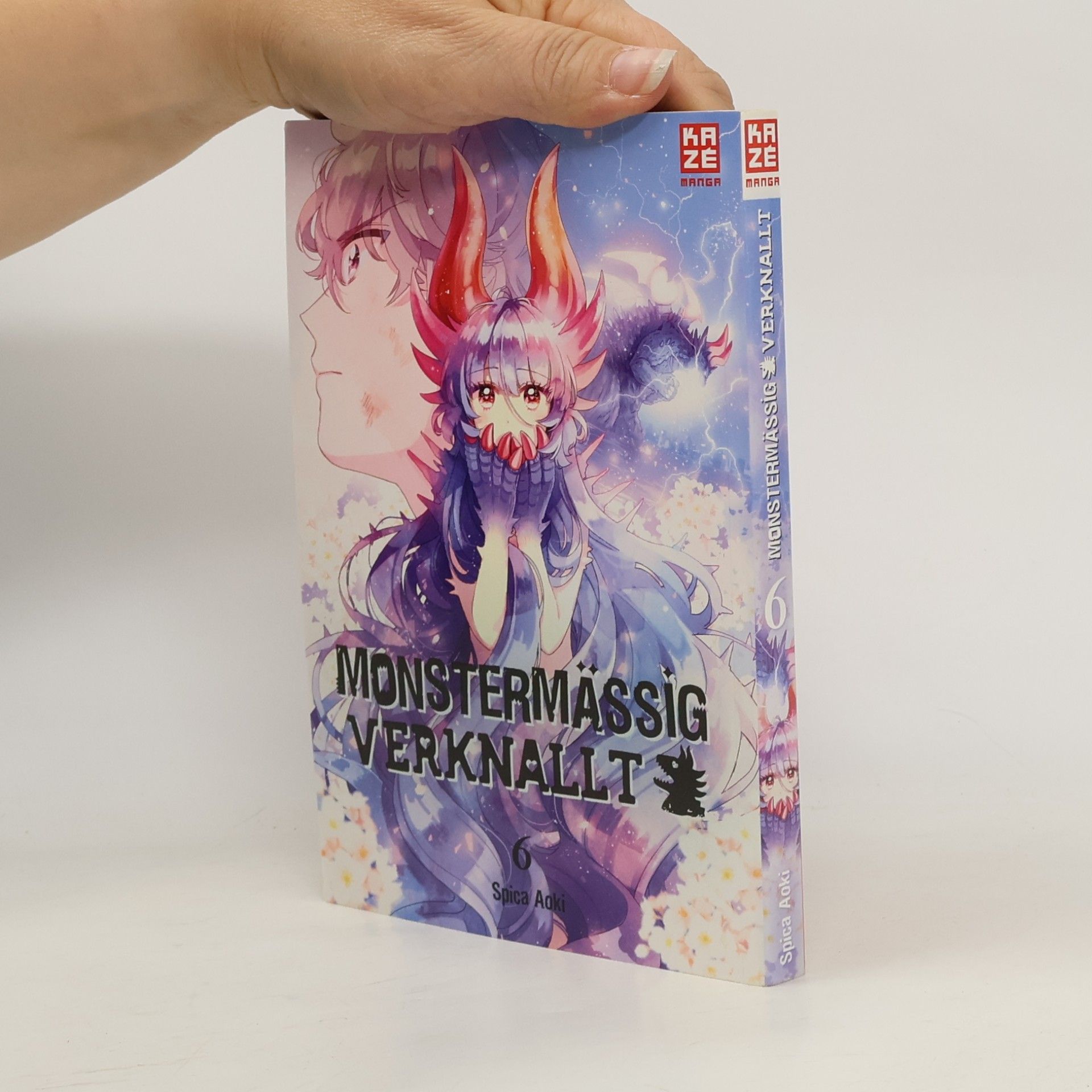 Spica Aoki Monstermässig verknallt