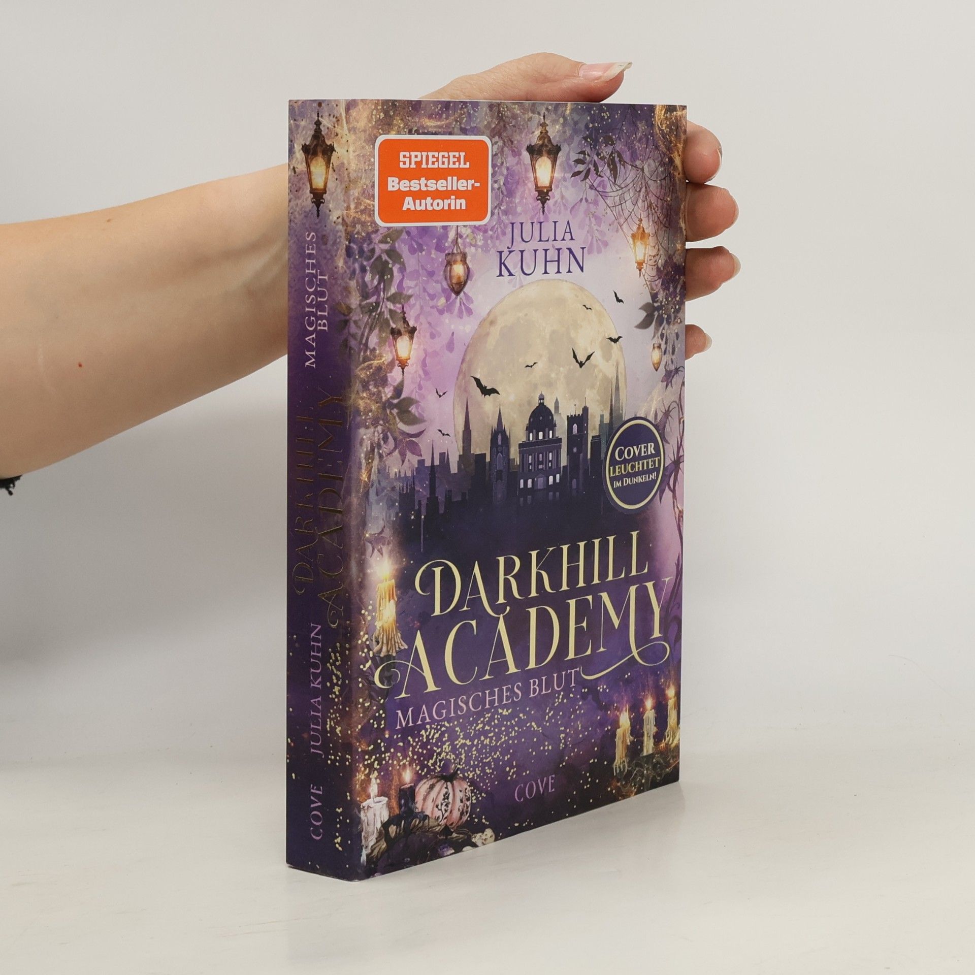 Julia Kuhn Darkhill Academy 1: Magisches Blut