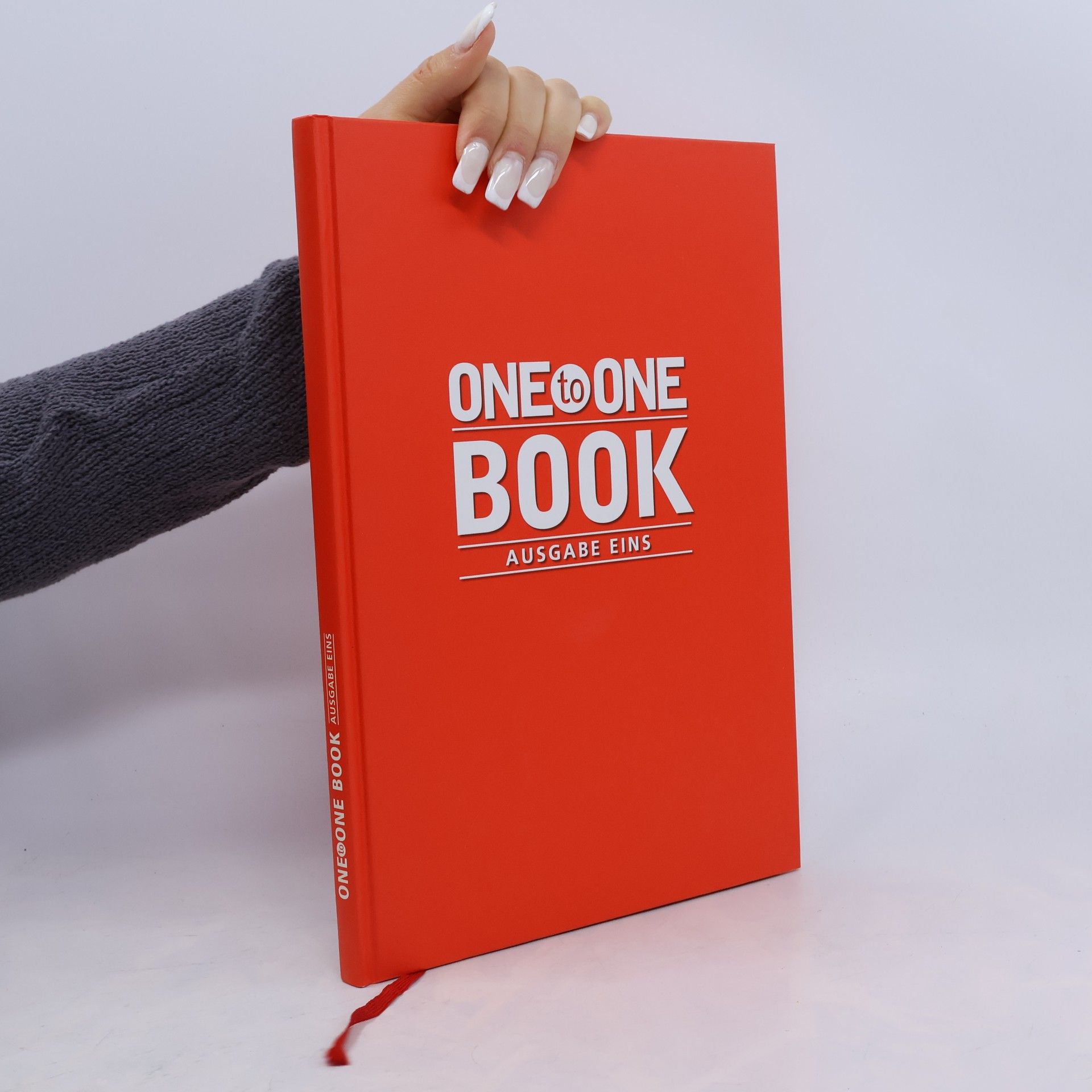 kolektiv One to One Book