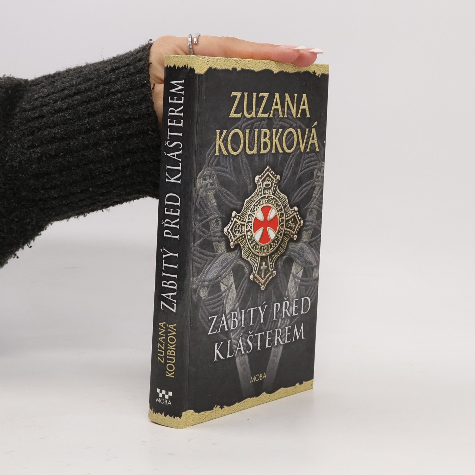 Zuzana Koubková Zabitý před klášterem