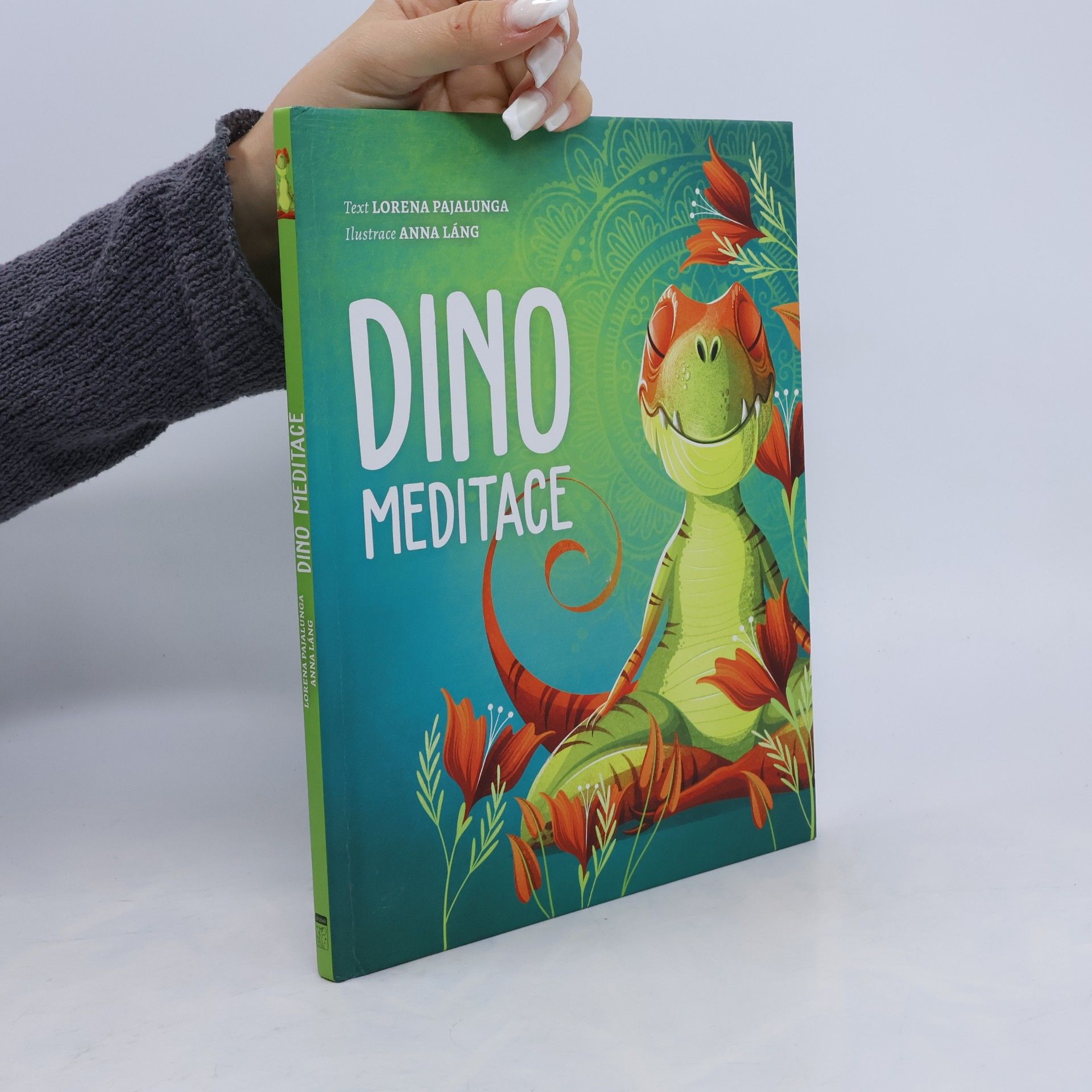 Lorena V. Pajalunga Dino meditace