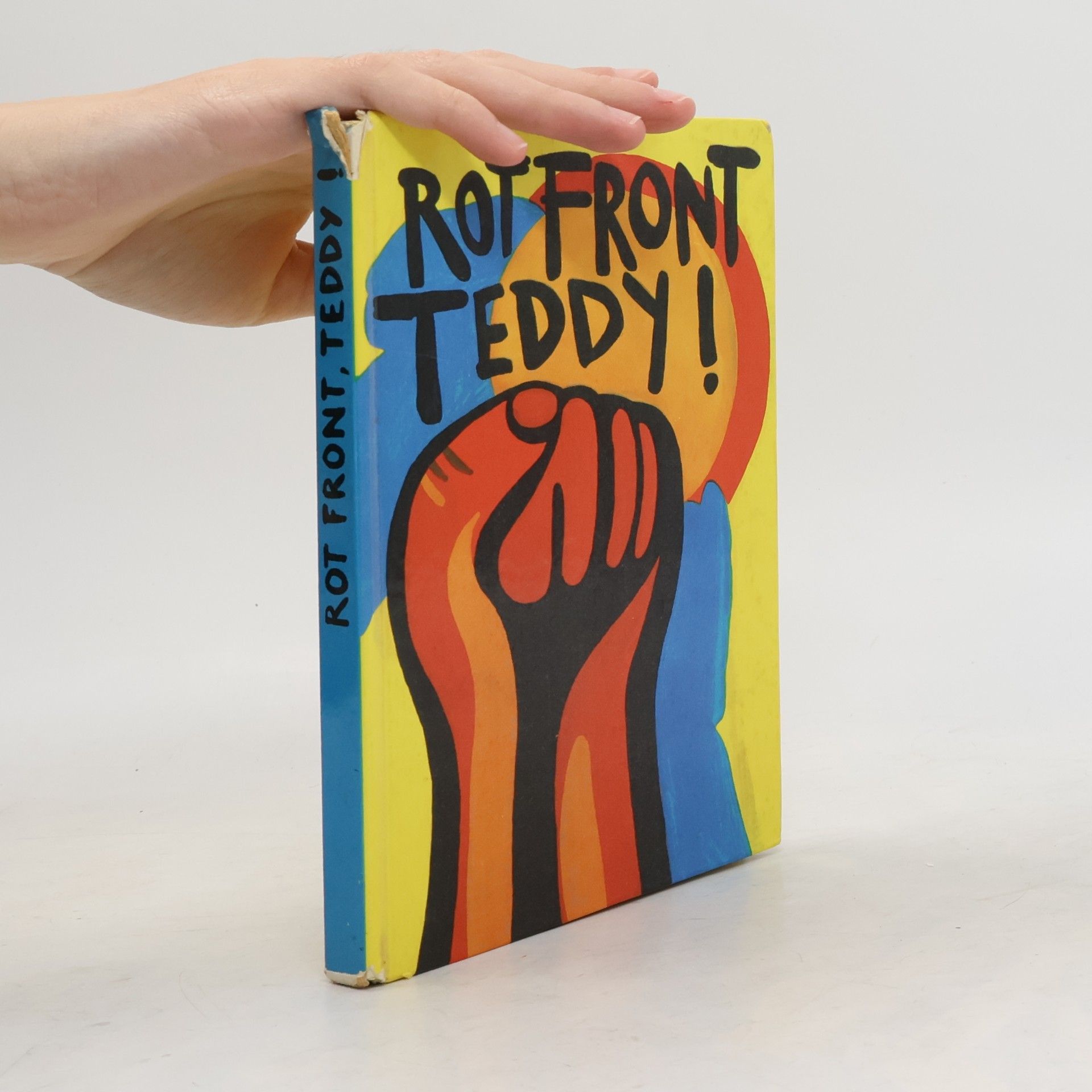 Rot front, Teddy!
