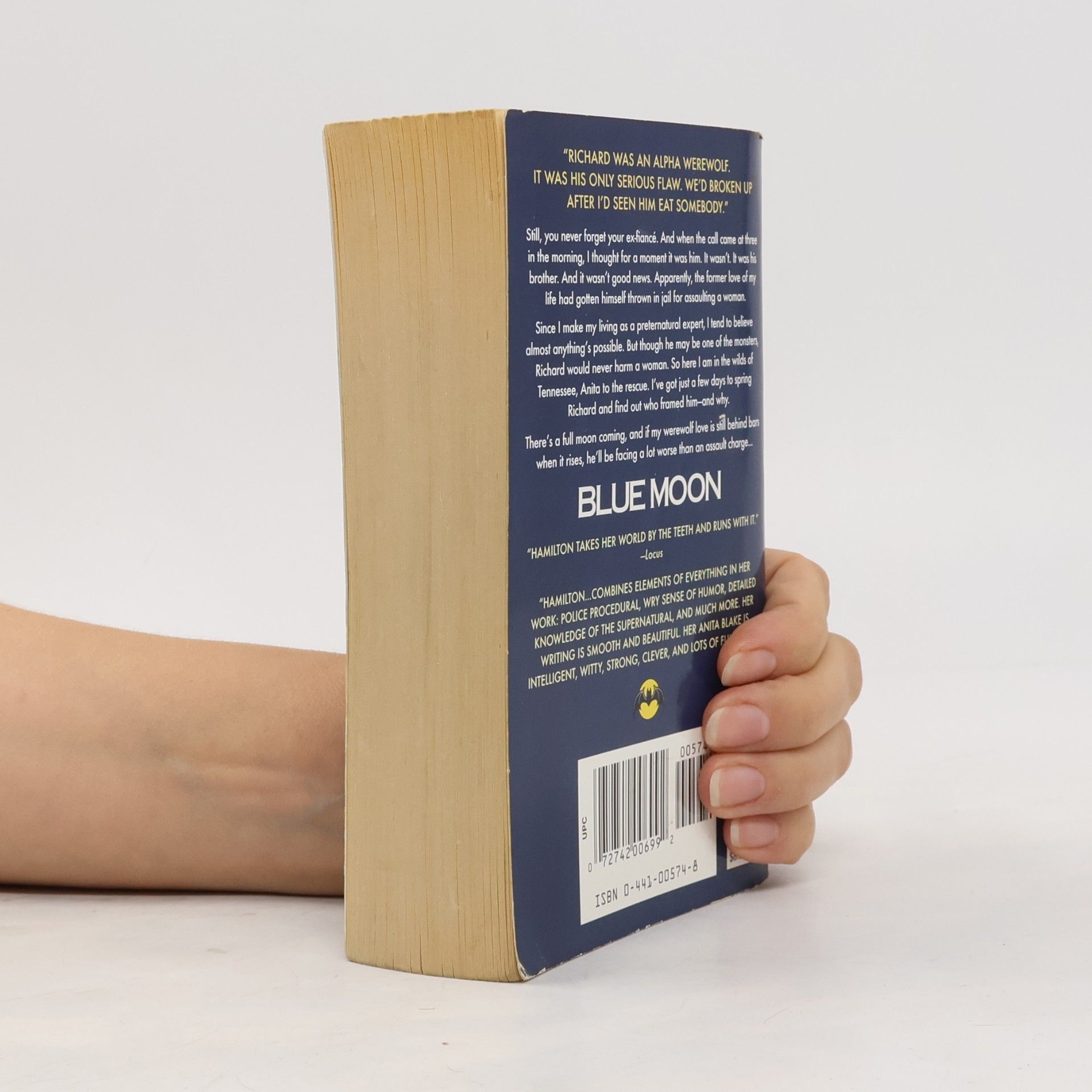 Laurell K. Hamilton Blue Moon