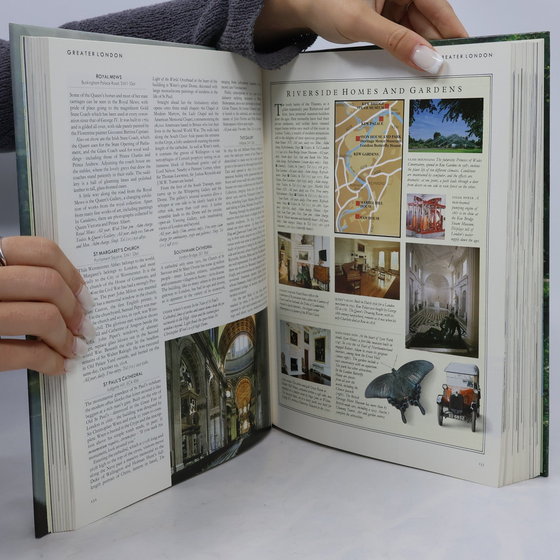 Various authors Places to Visit in Britain