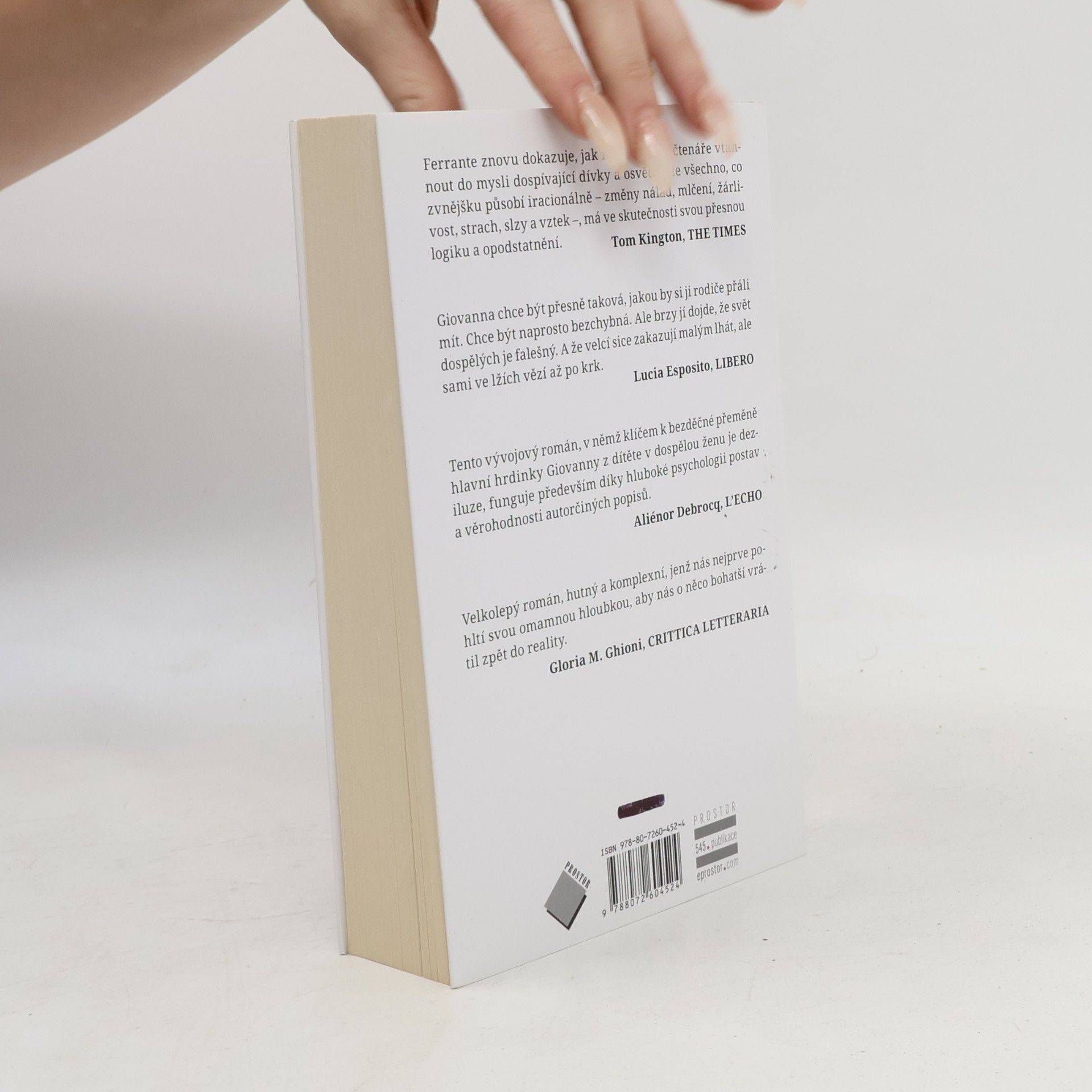 Elena Ferrante Prolhaný život dospělých