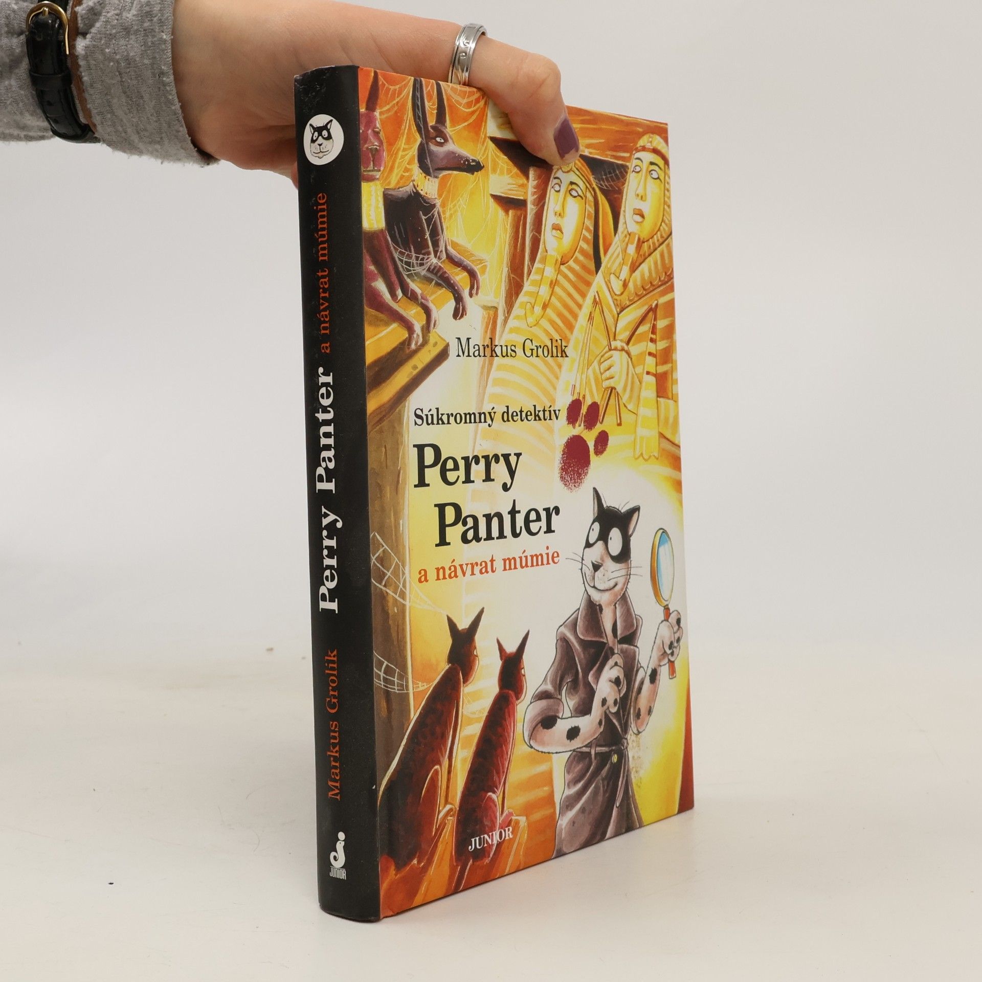 Súkromný detektív Perry Panter a návrat múmie