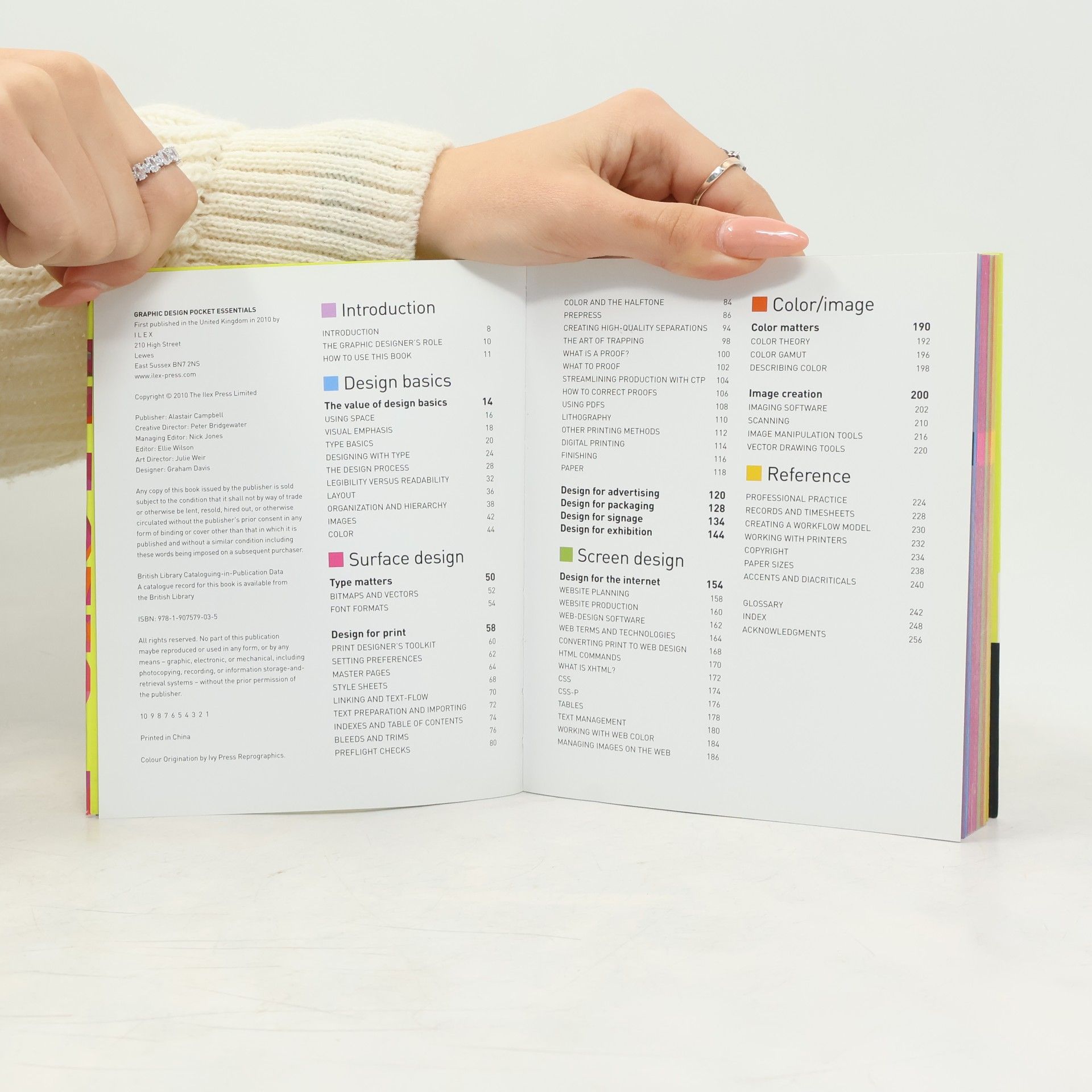 Various authors Graphic Design Pocket Essentials