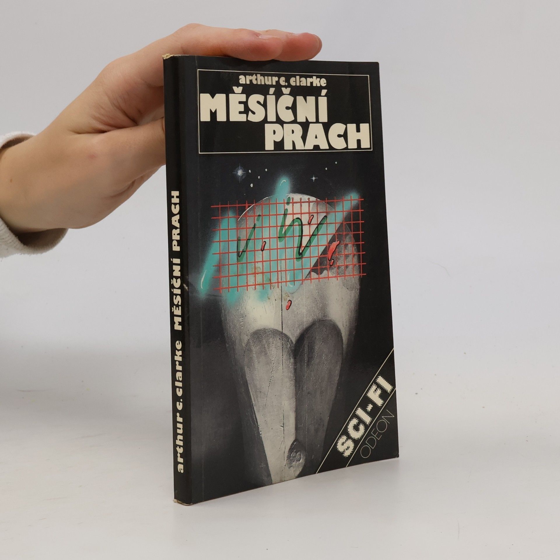Arthur C. Clarke Měsíční prach
