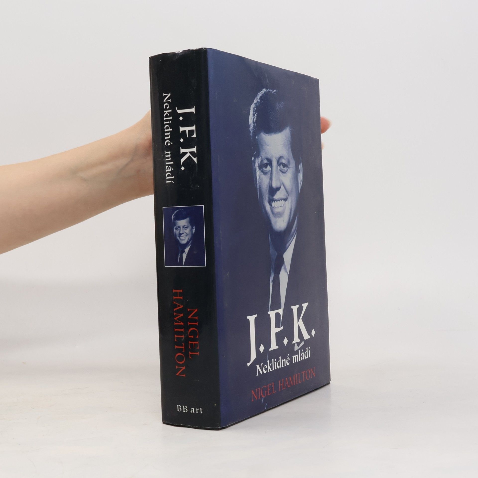 J.F.K. : neklidné mládí