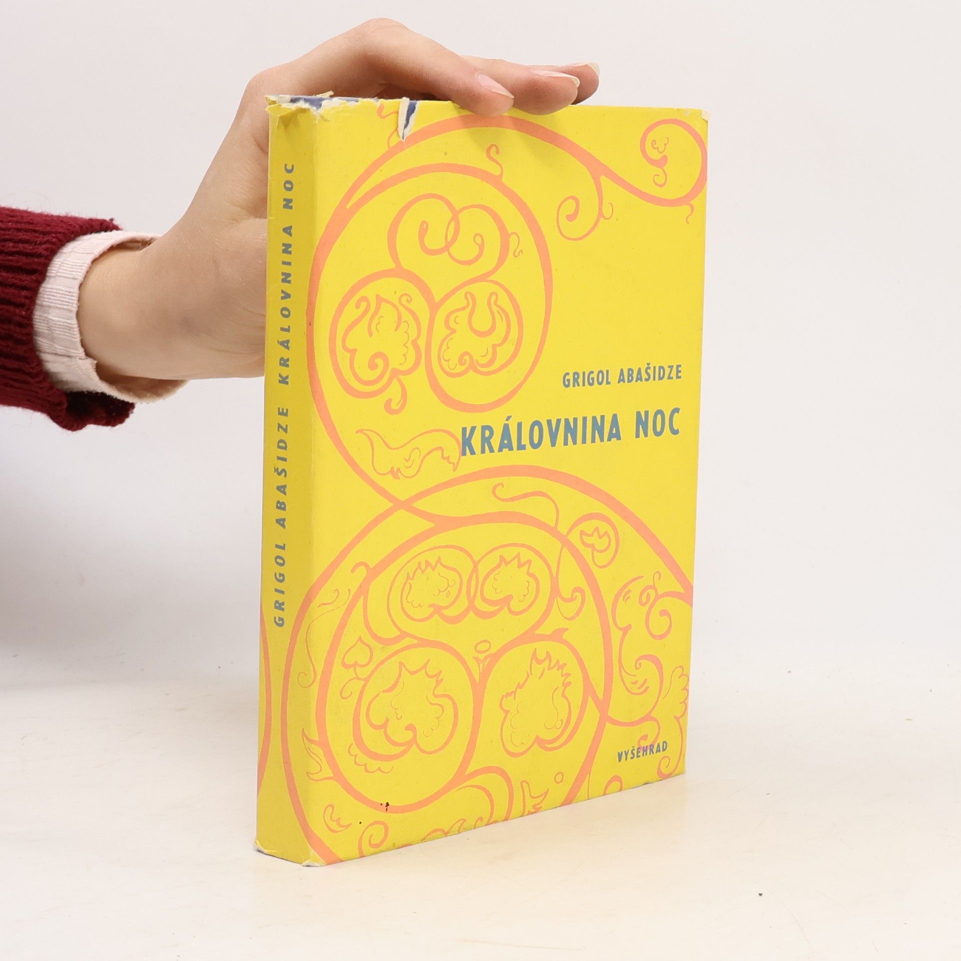 Grigol Abašidze Královnina noc