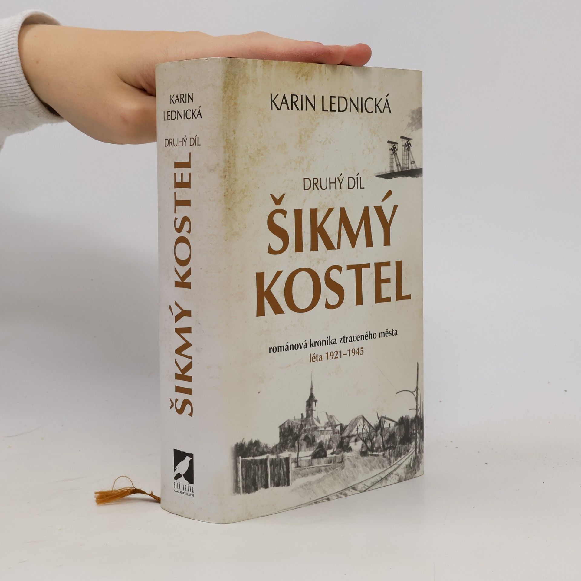 Karin Lednická Šikmý kostel 2