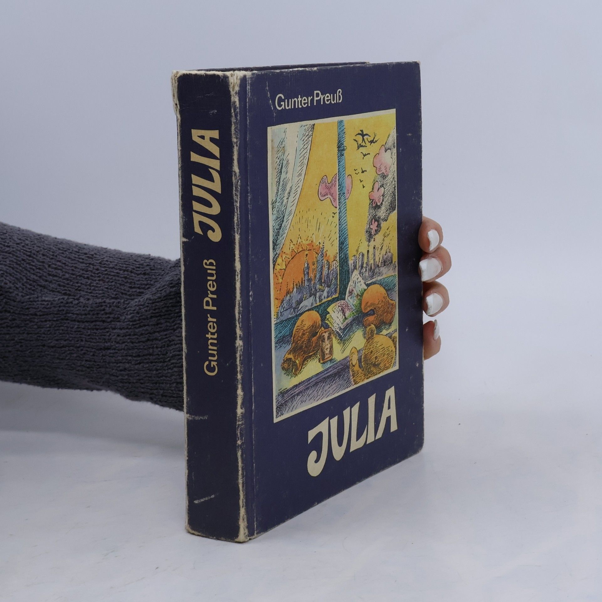 Sabine Kahane Julia